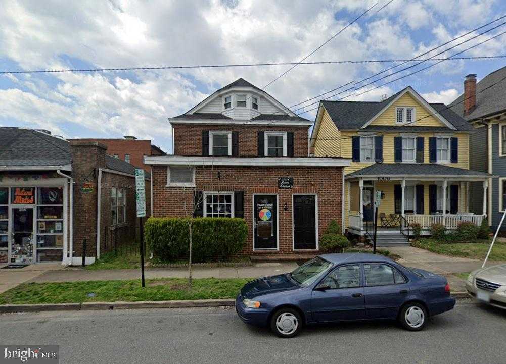 1004 Prince Edward St photo 17