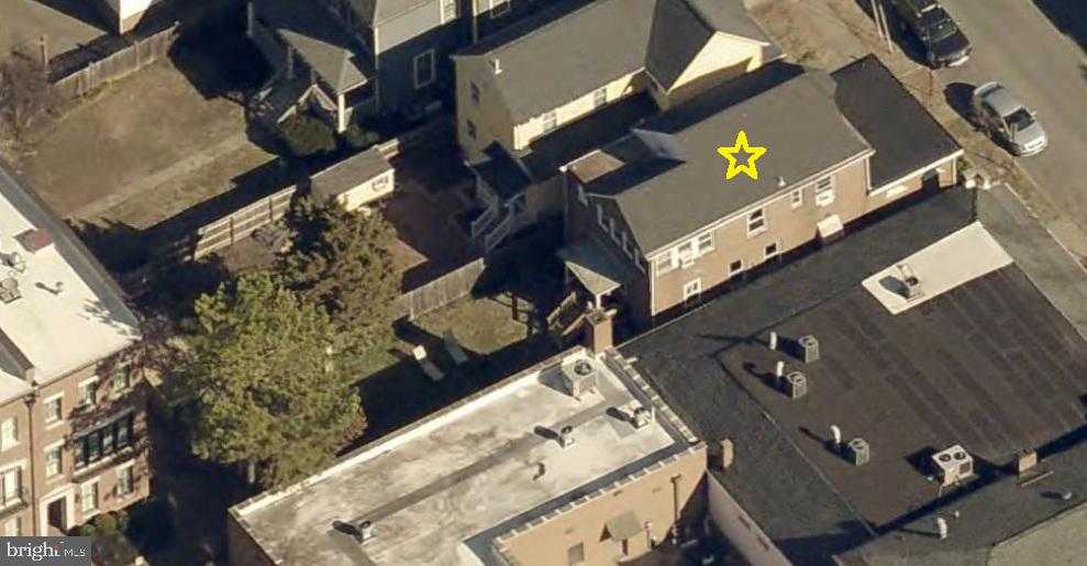 1004 Prince Edward St photo 9