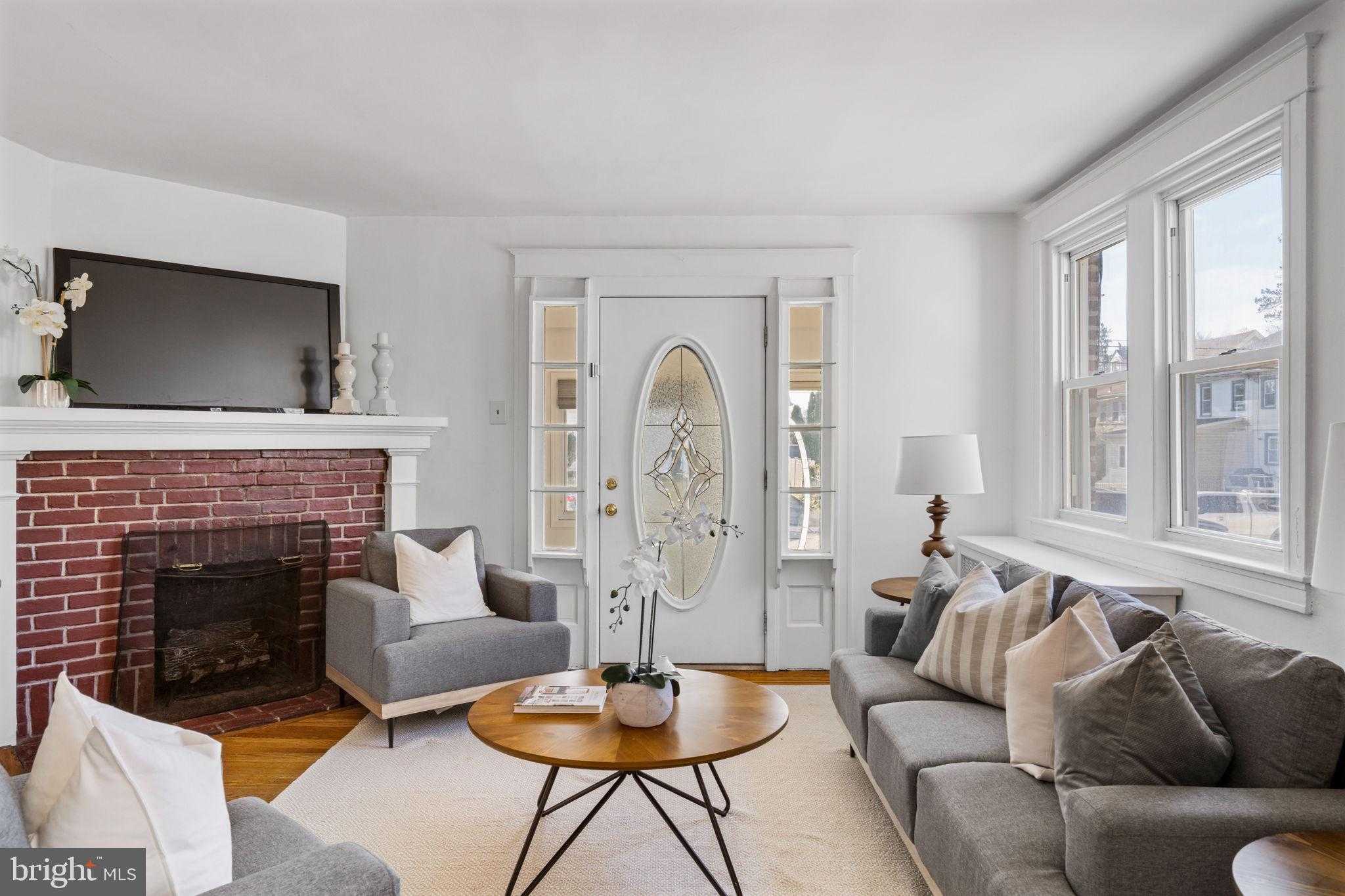 264 Pancoast Ave photo 7