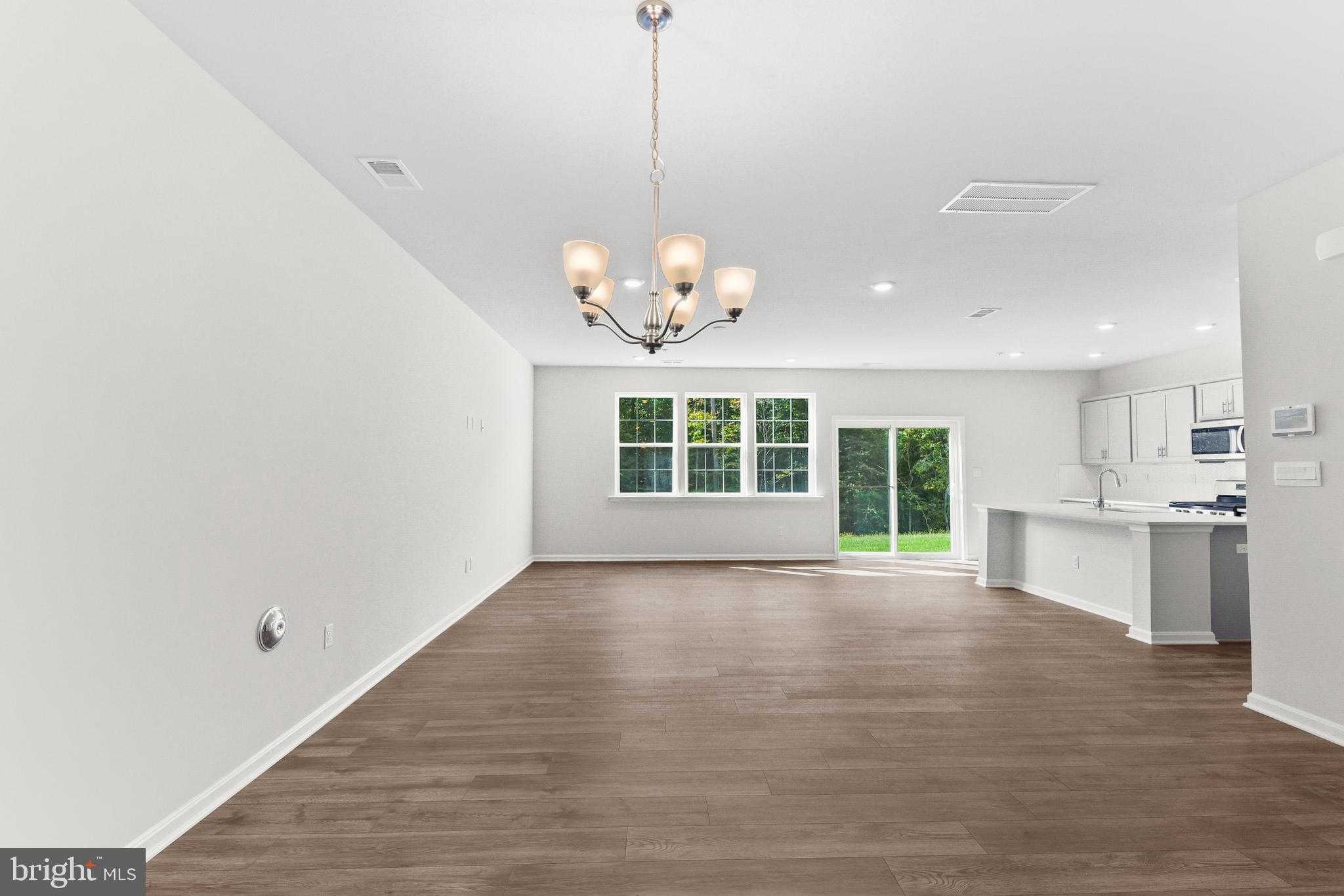 203 Correri St photo 6