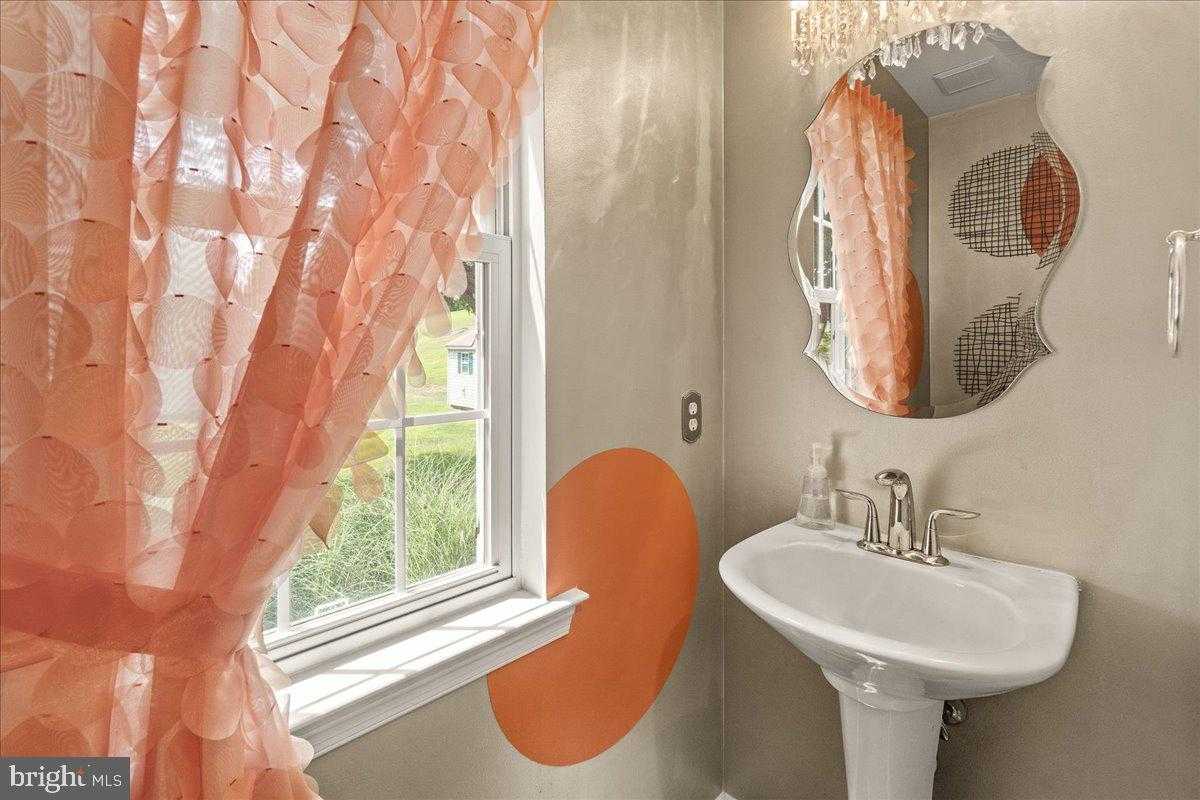 4042 Lomar Dr photo 30