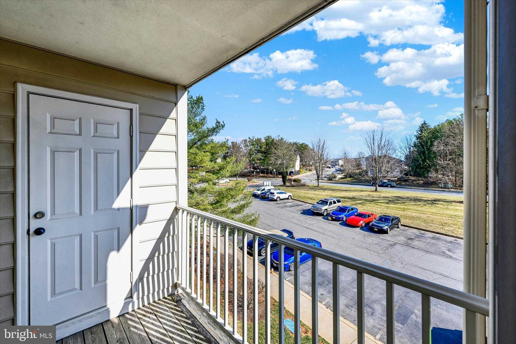 904 Martell CT photo 13