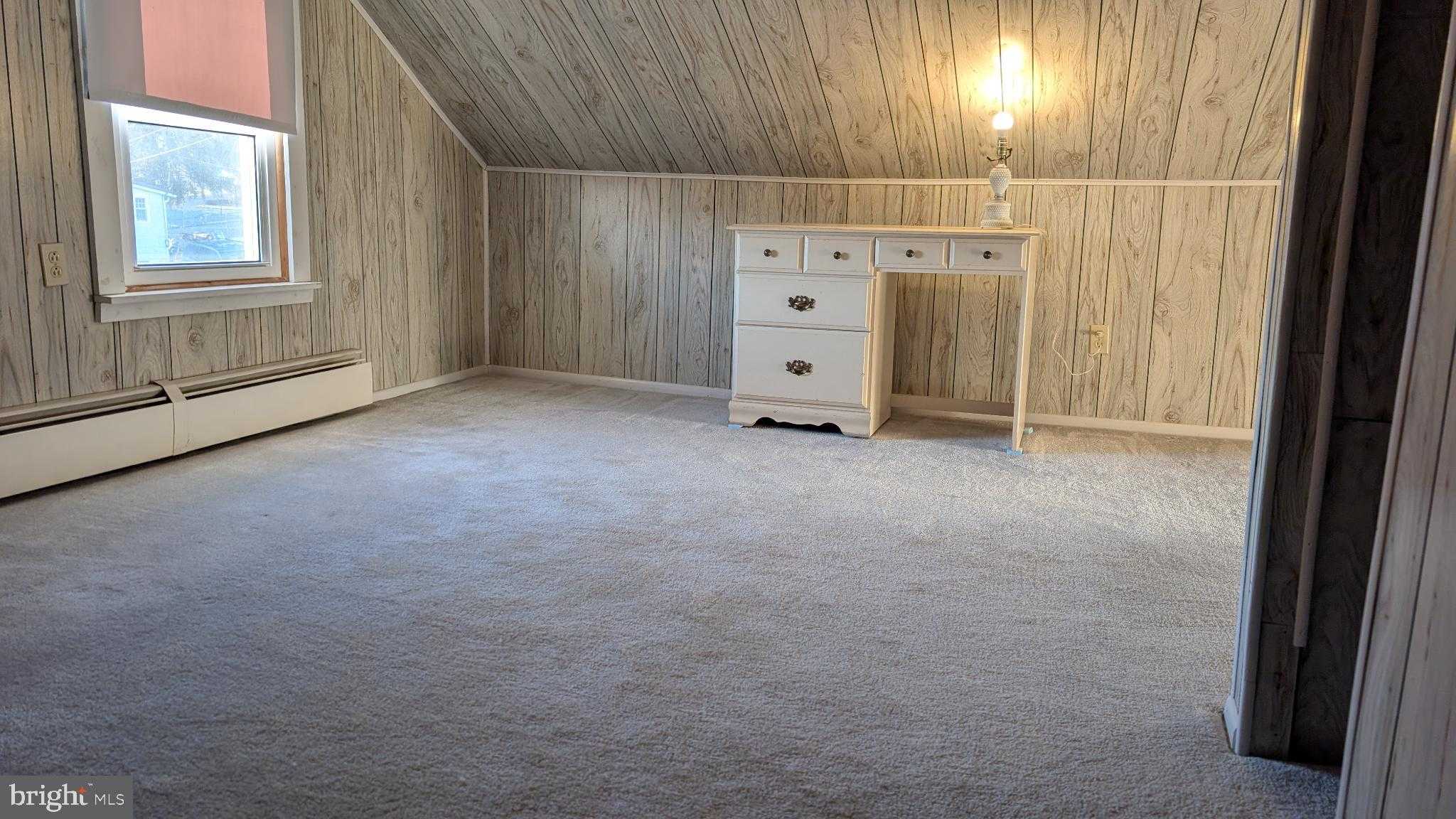 210 E Spruce St photo 25