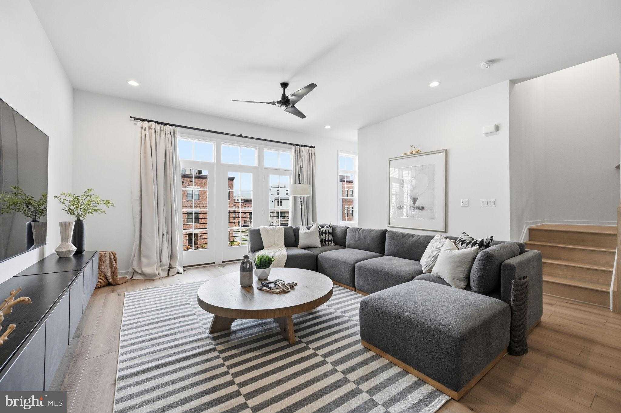 43403 Fifeville Sq photo 10