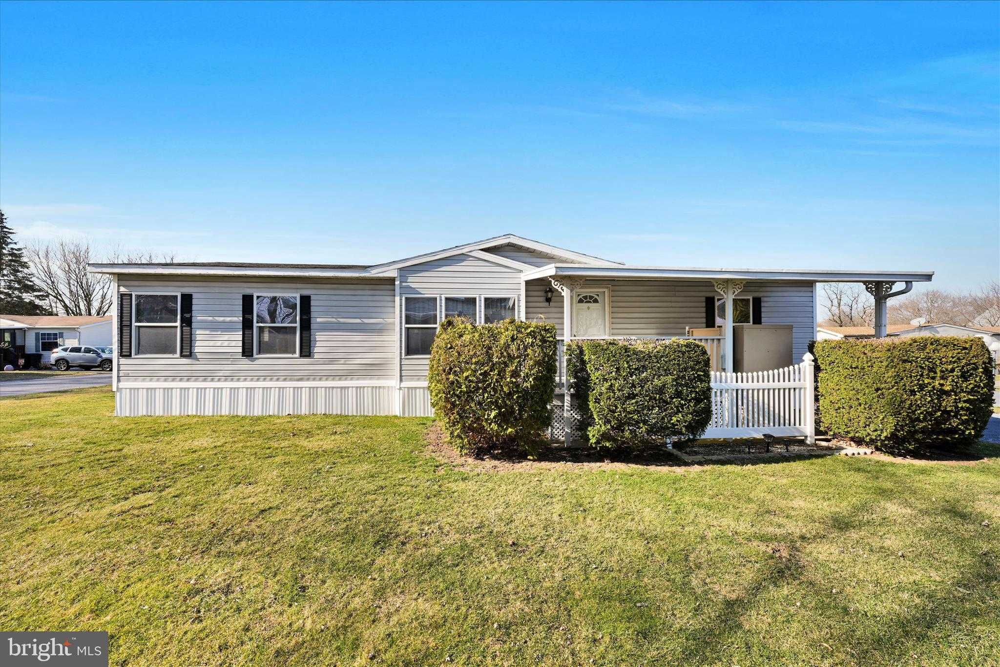 156 Northcrest Acres photo 3