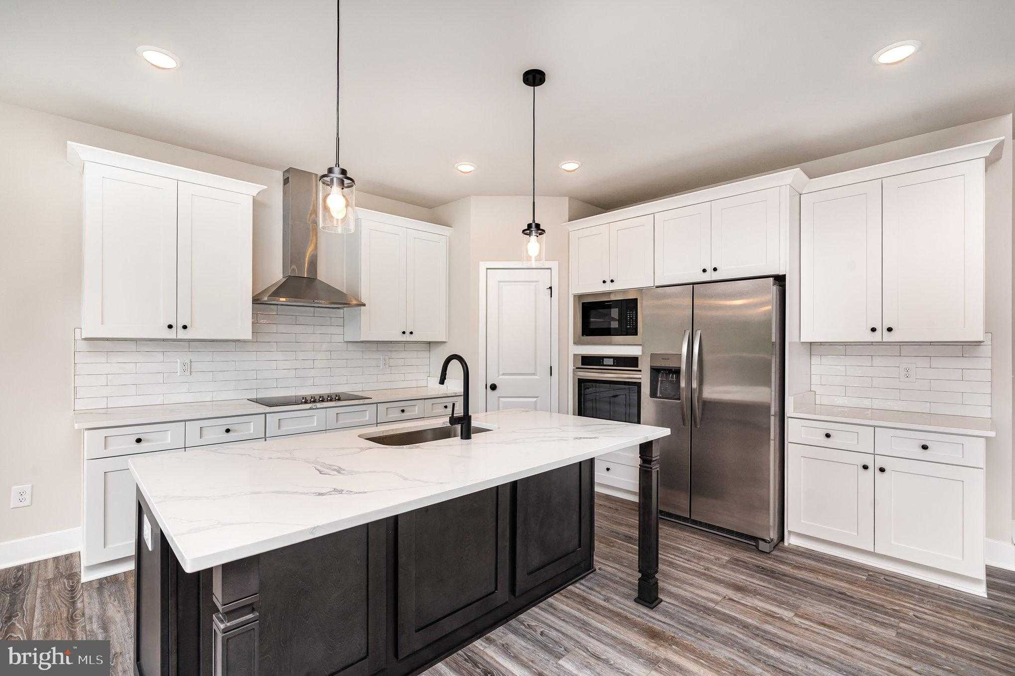 6608 Water View Ln photo 14