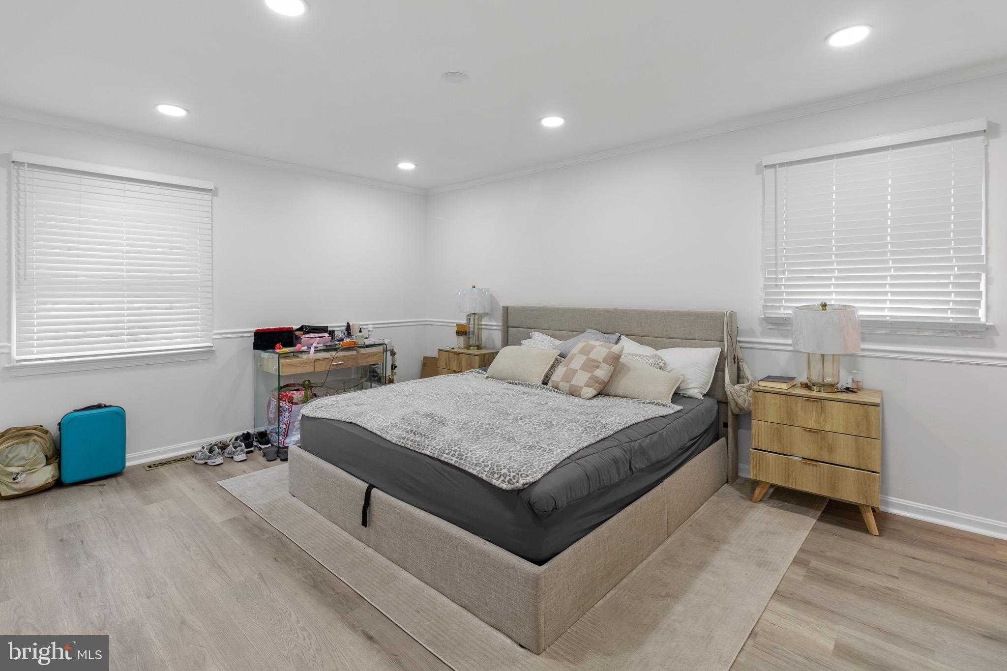 12010 Maycheck Ln photo 13