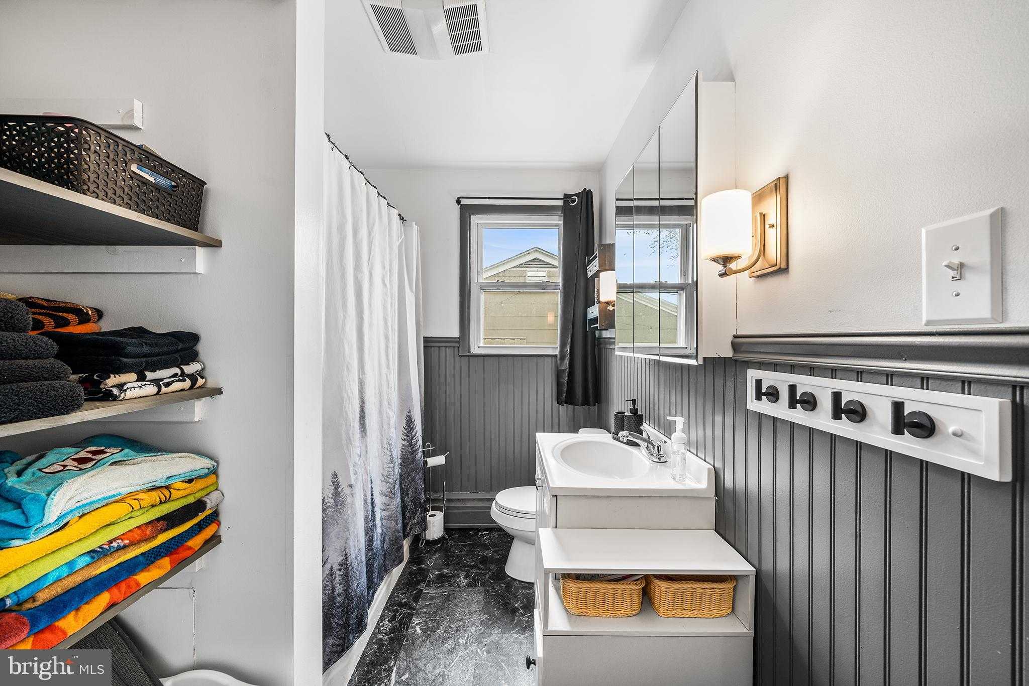 462 Clearview St photo 21