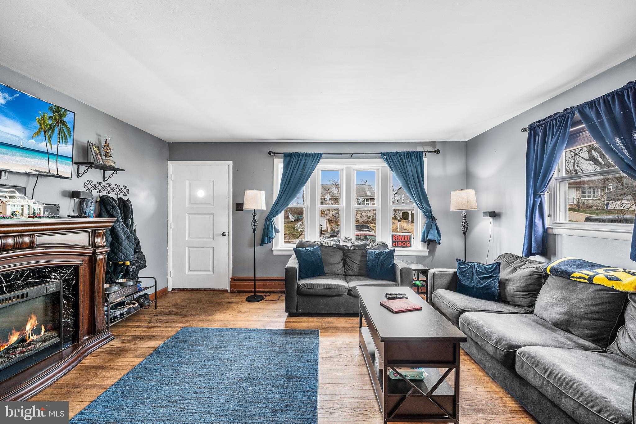 462 Clearview St photo 7