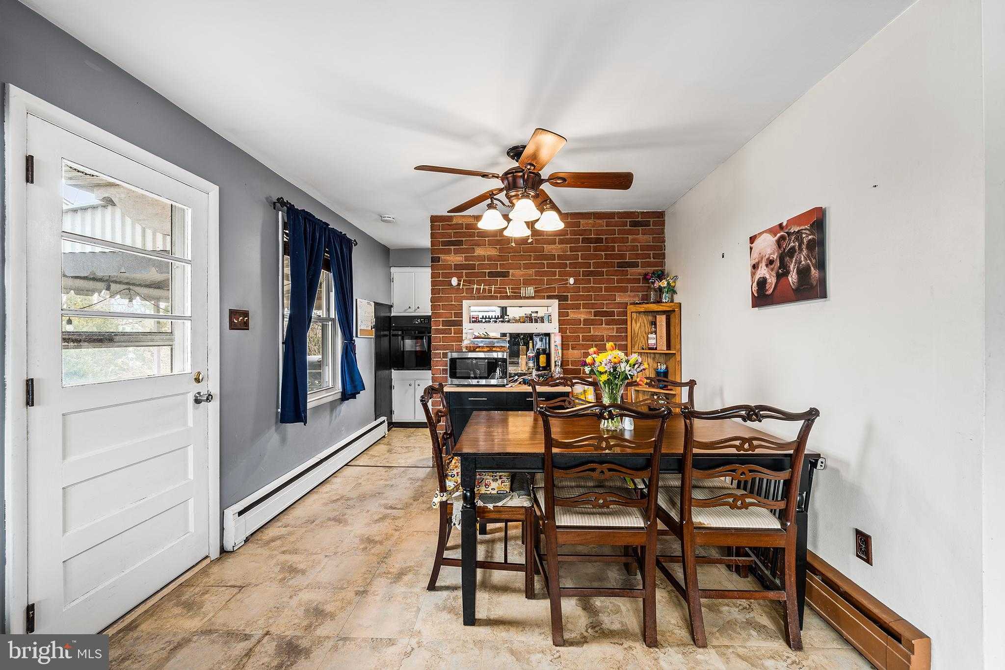 462 Clearview St photo 9