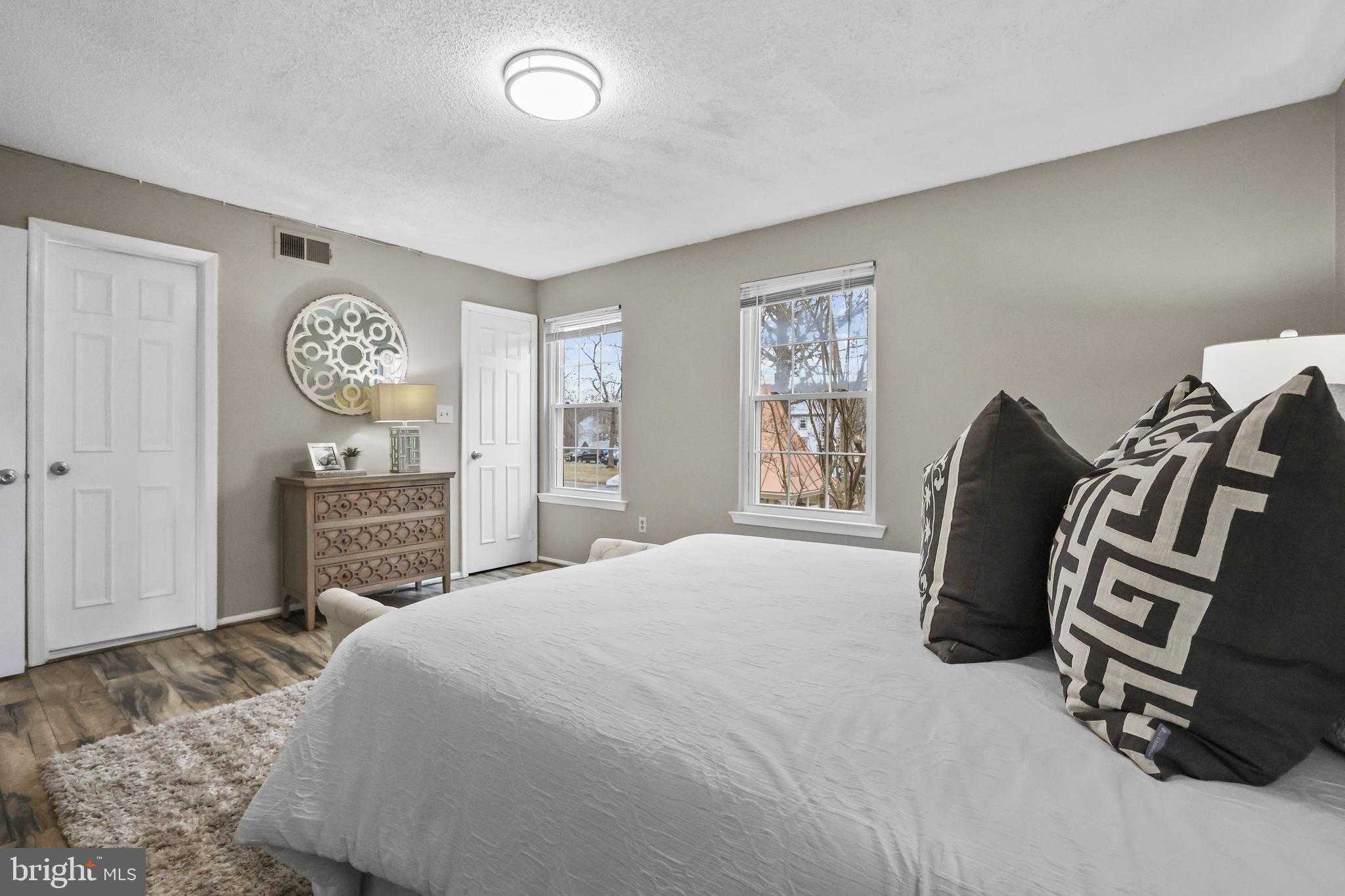 7756 New Providence Dr Apt 16 photo 15