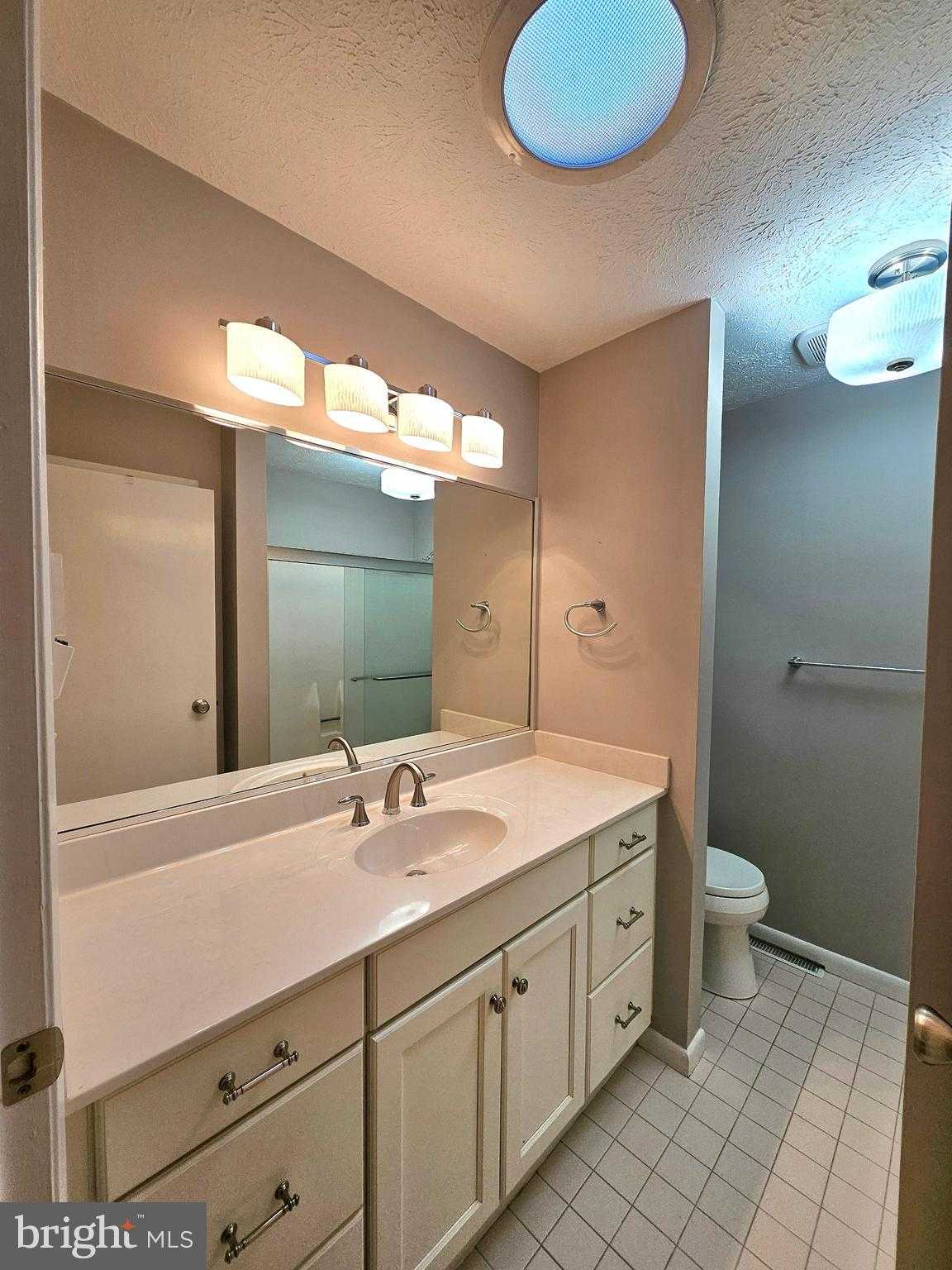 130 Morgan St photo 31