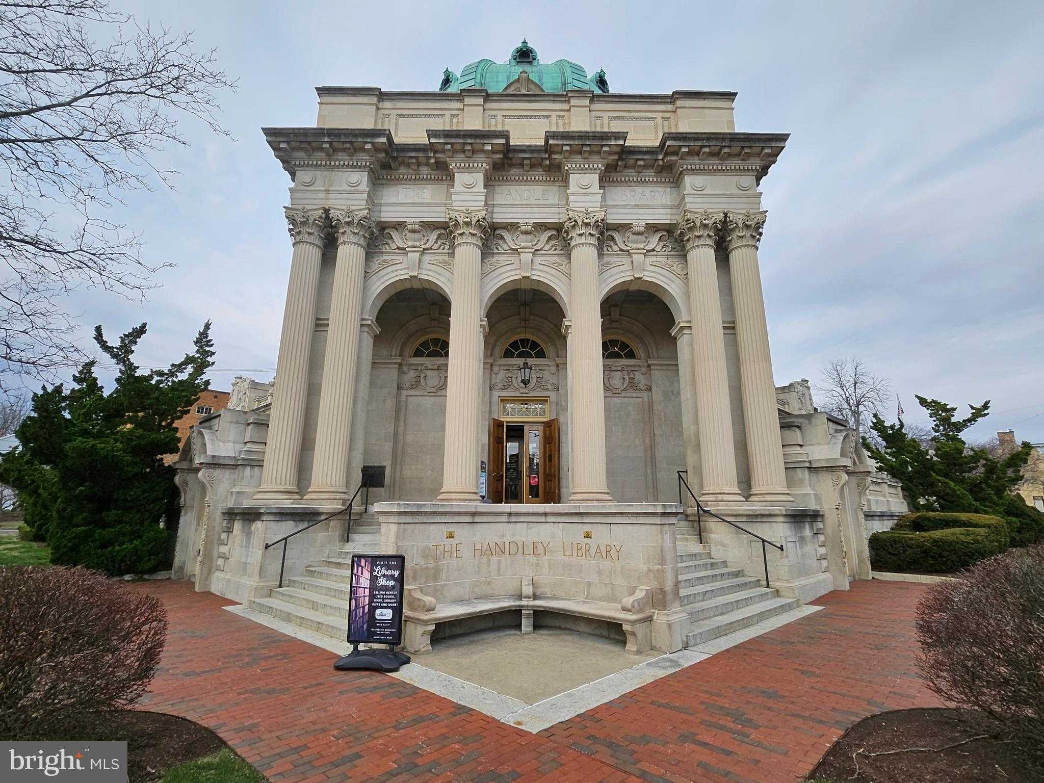 130 Morgan St photo 83