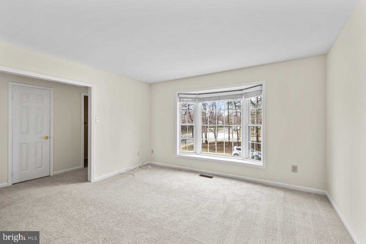 7937 Edinburgh Dr photo 14