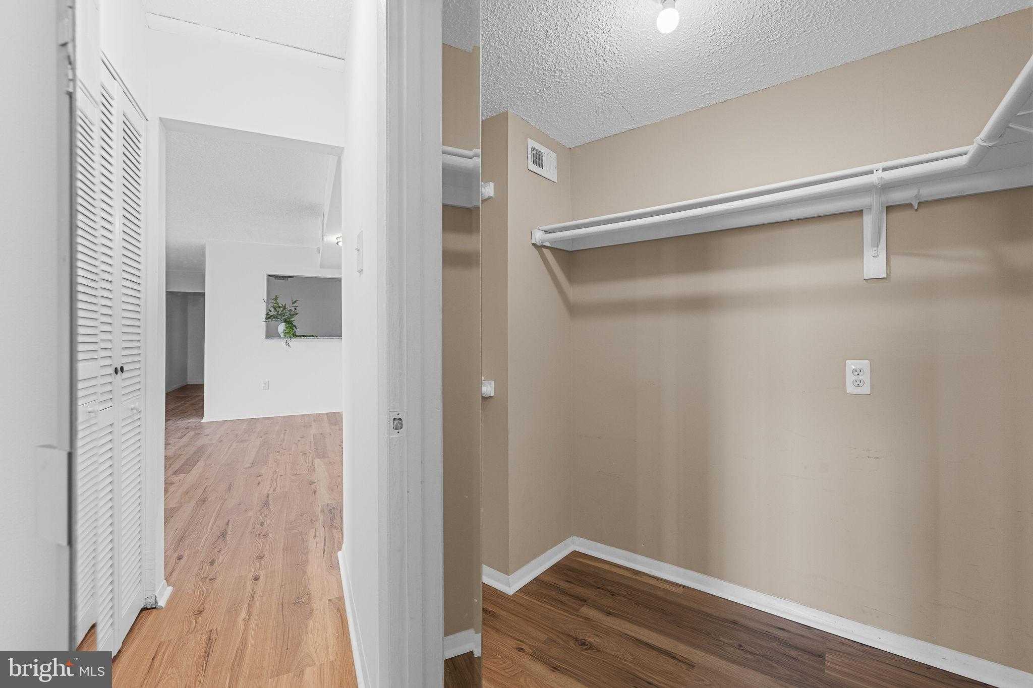 1515 S Arlington Ridge Rd Unit 703 photo 25