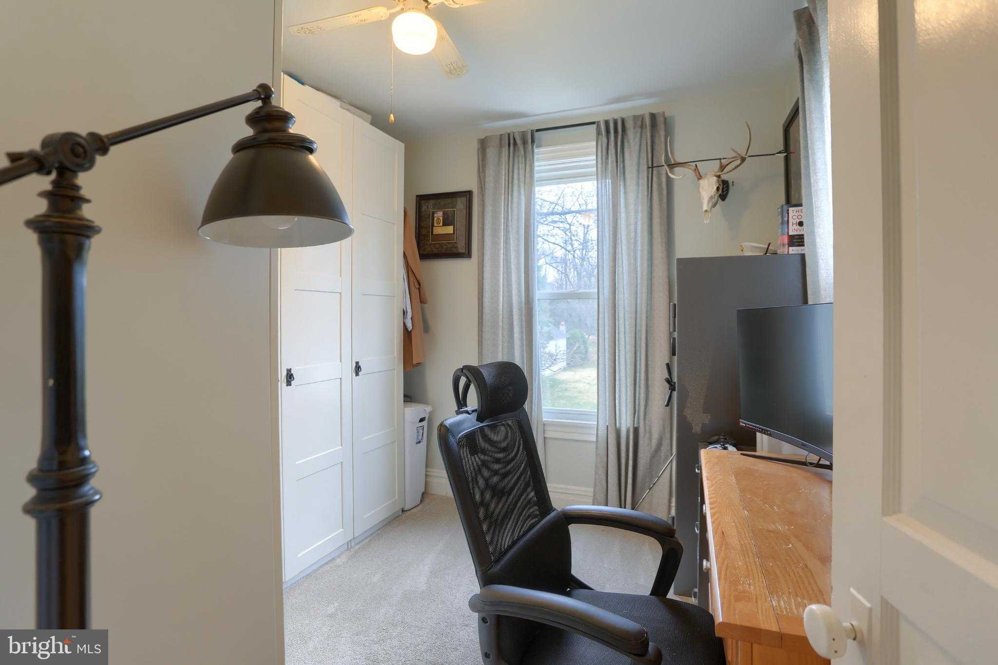 227 N 17th St photo 32