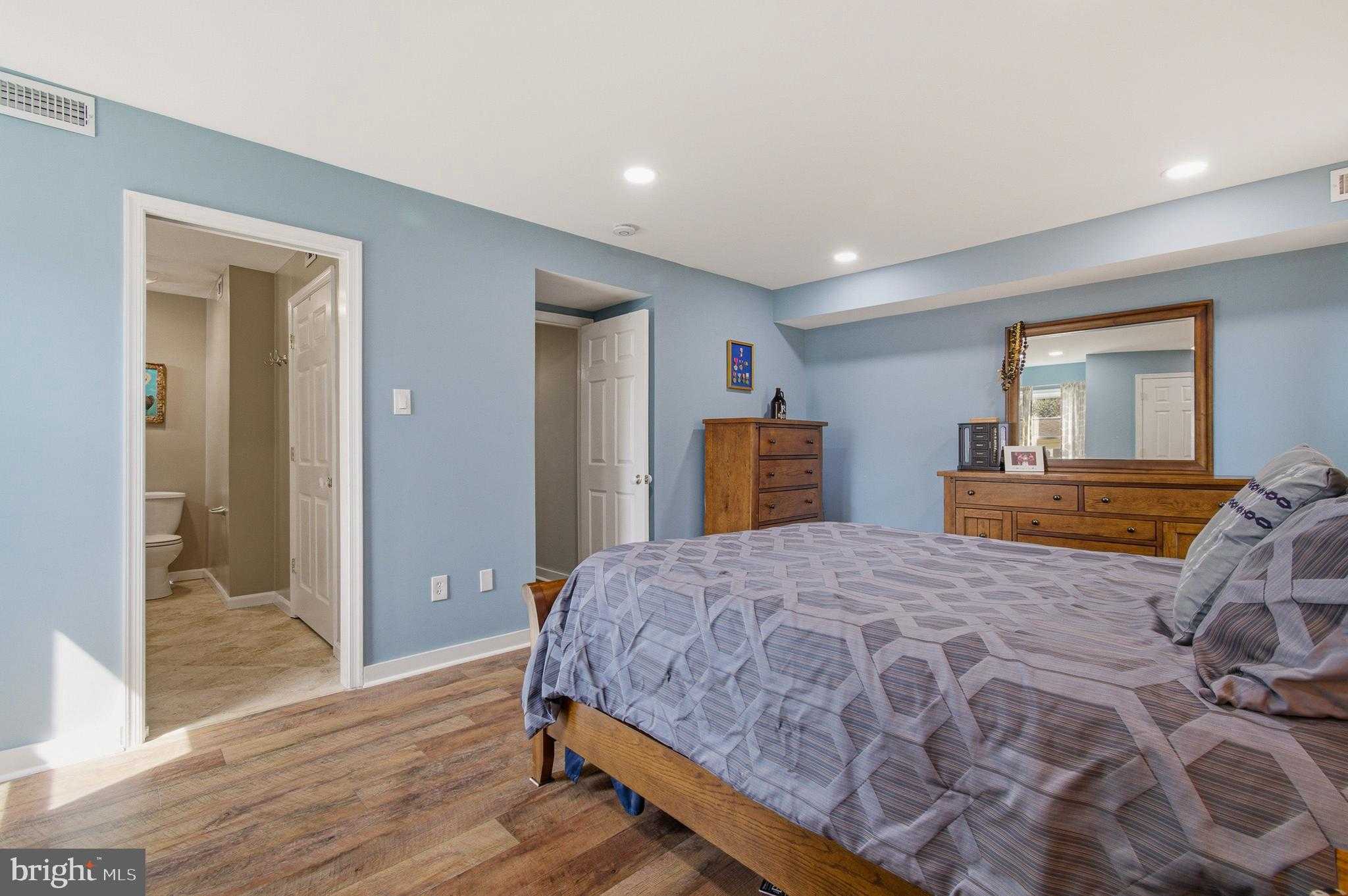 1410 Knights Bridge Turn photo 34