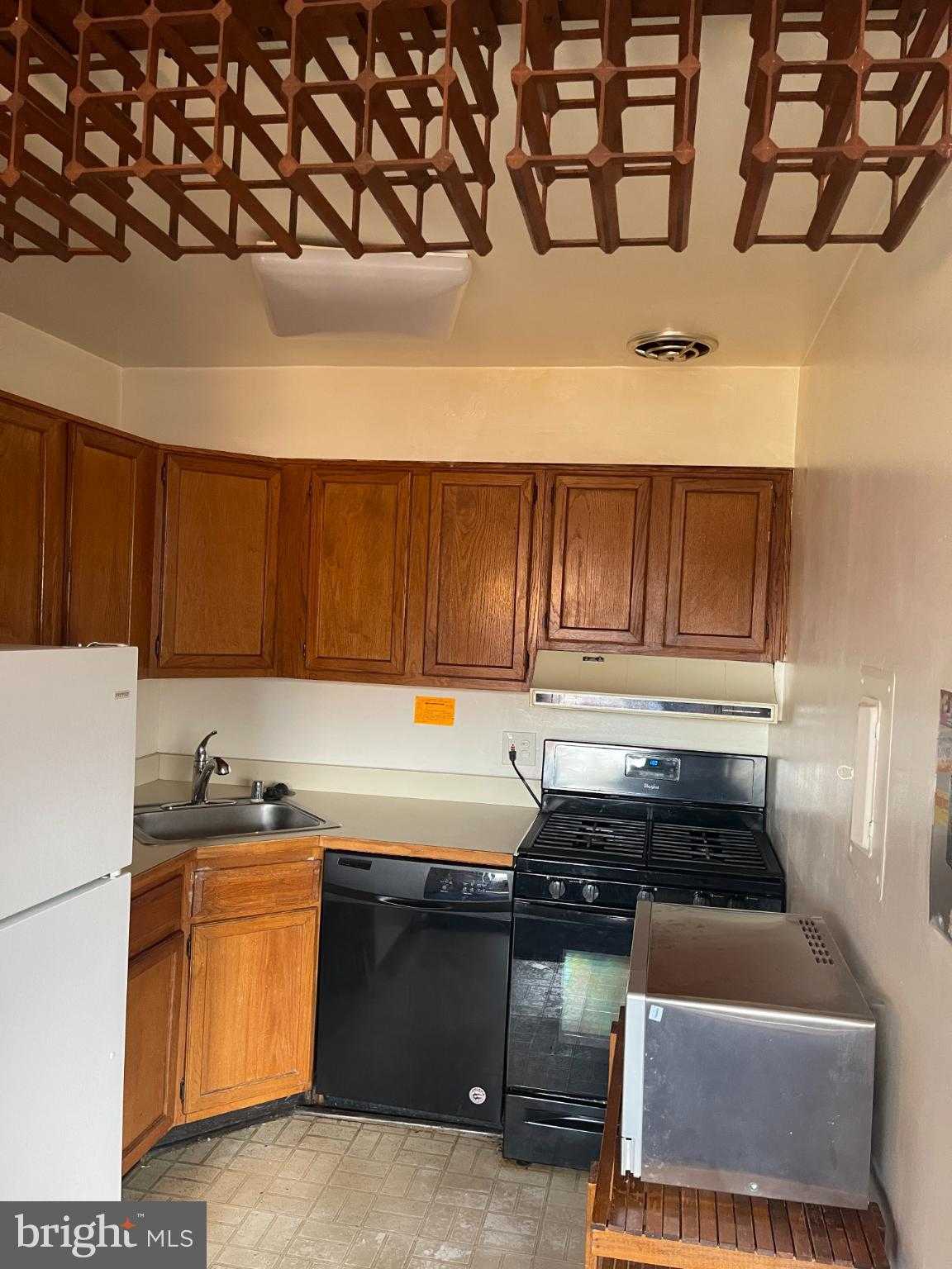 1521 S George Mason Dr Apt 20 photo 11