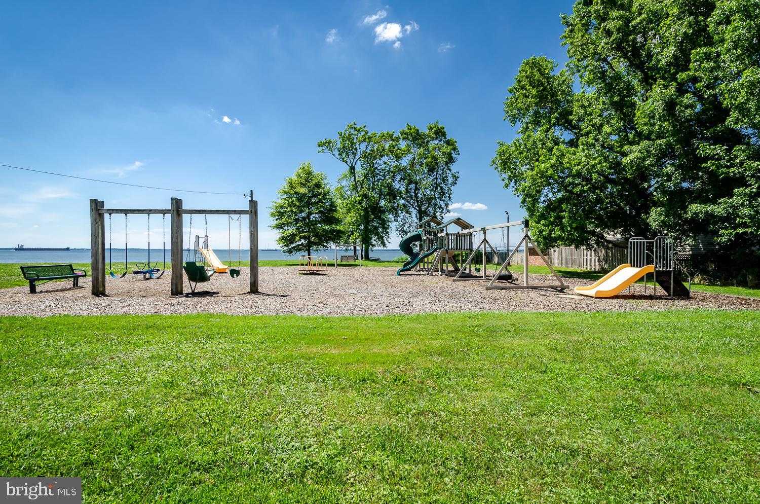 320 Mckay Rd photo 47