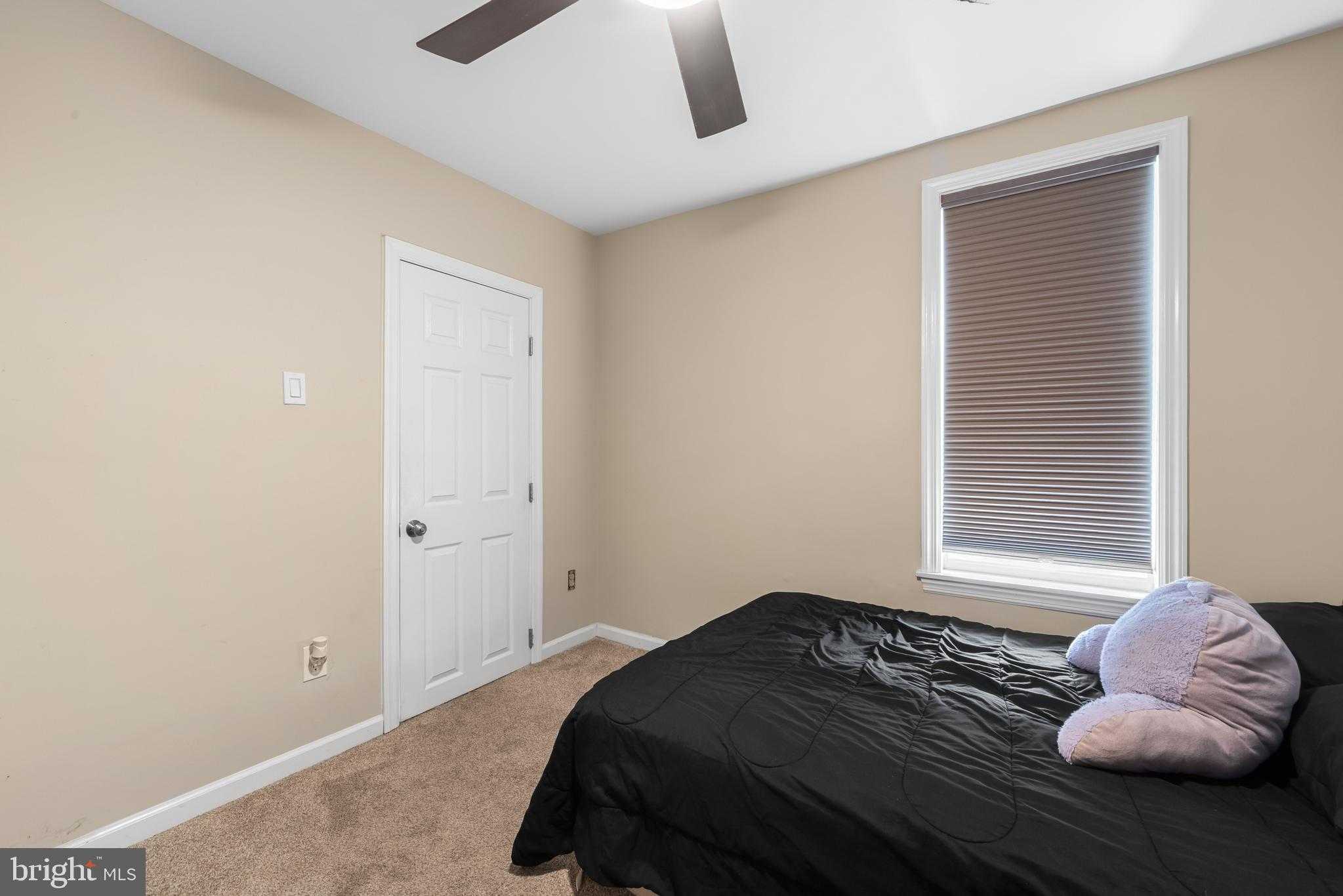 191 Mallory St photo 14