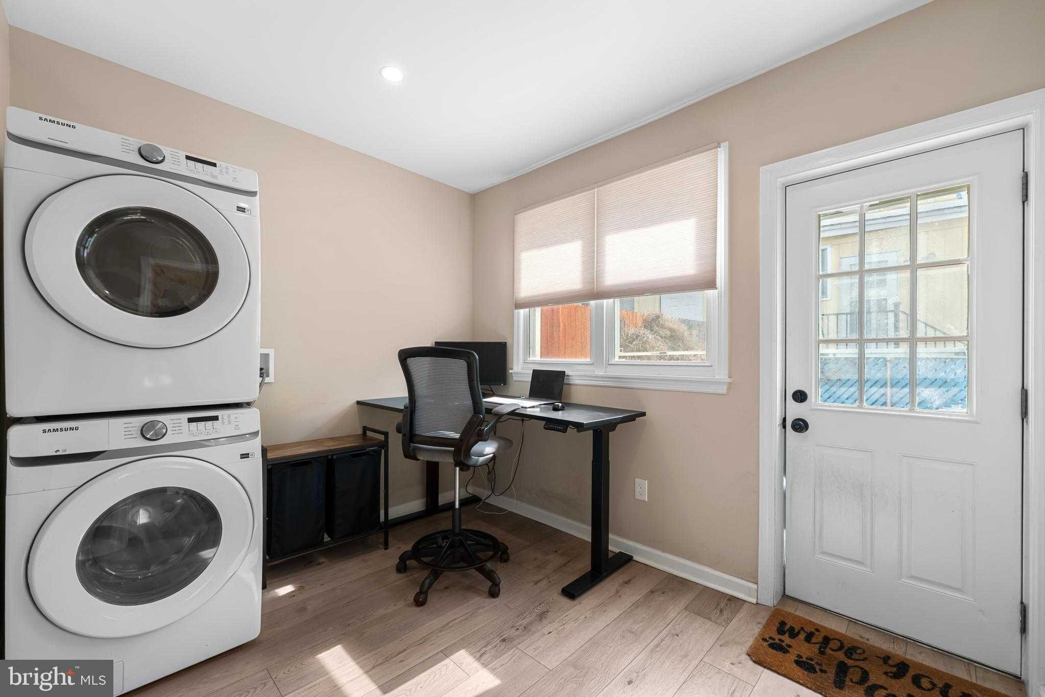 191 Mallory St photo 22