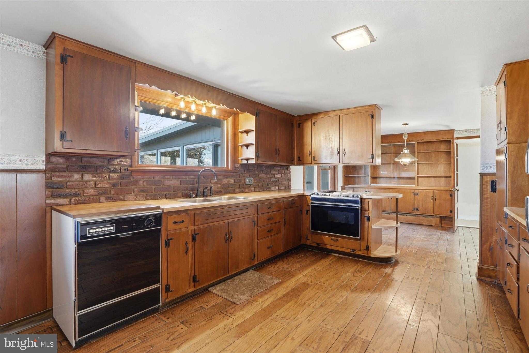 1792 Schwenksville Rd photo 9