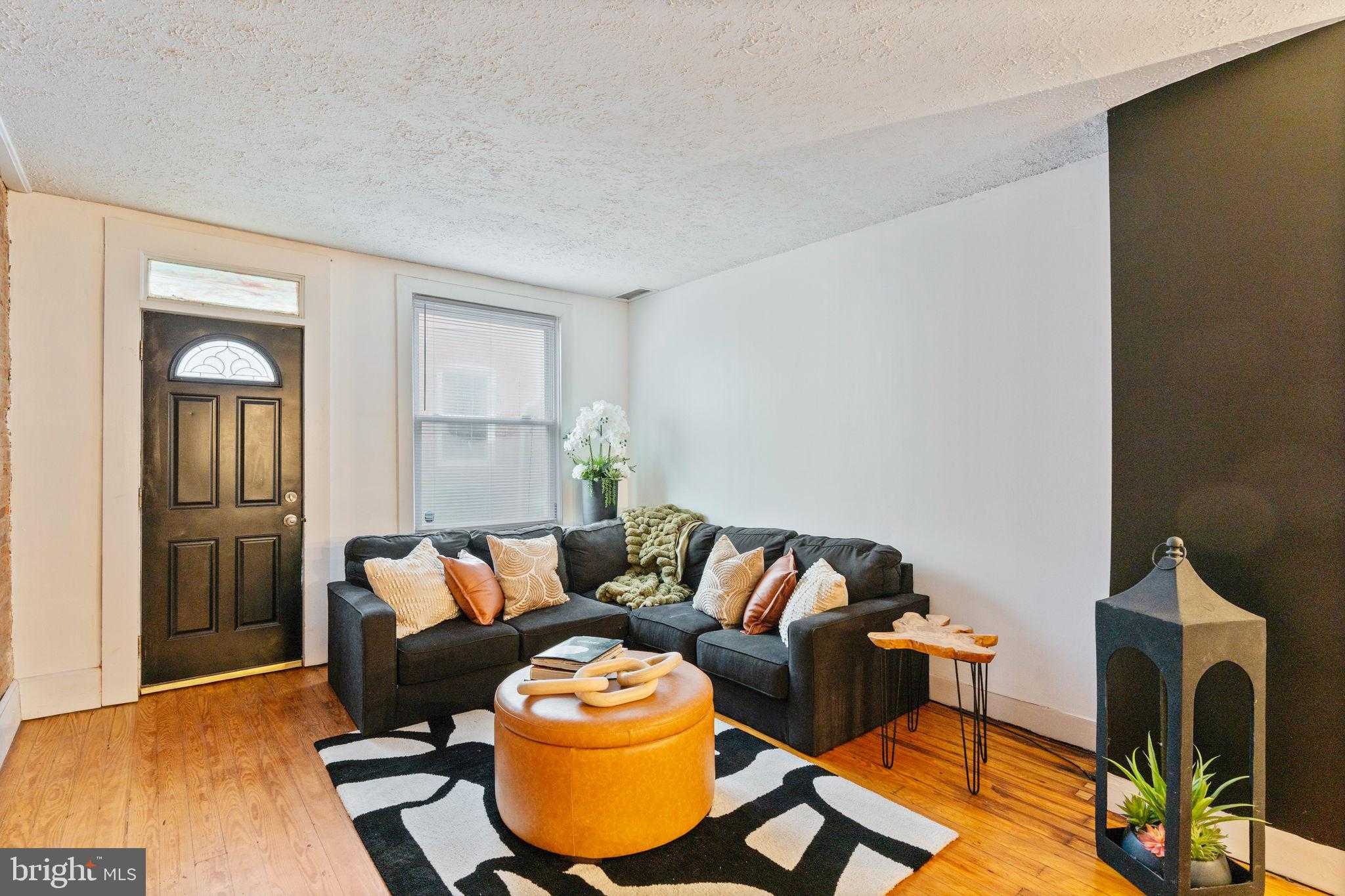 416 S Madeira St photo 3