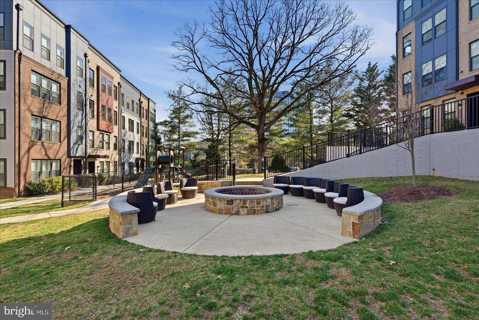 12118 Loblolly Dr photo 32