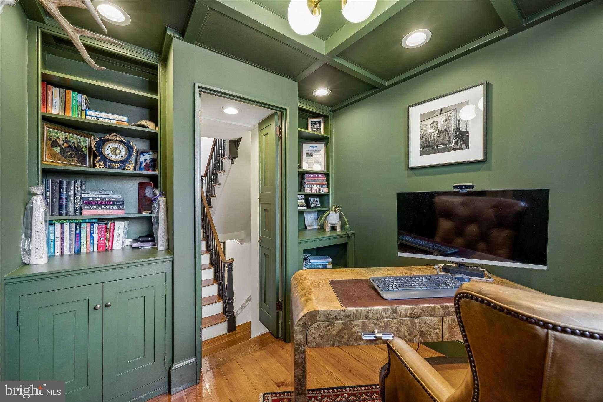 318 S American St photo 20