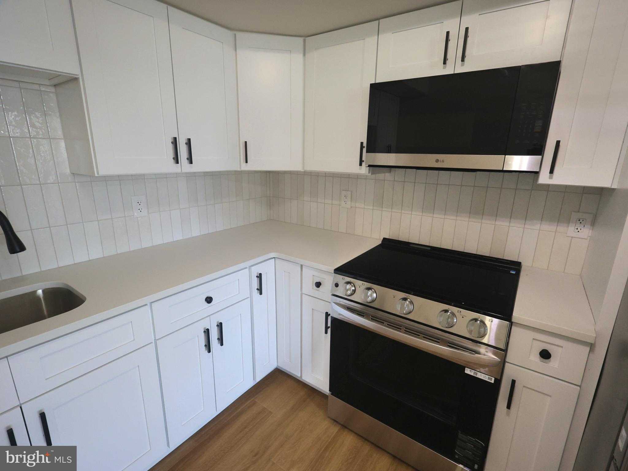 507 Hickory Ln photo 5