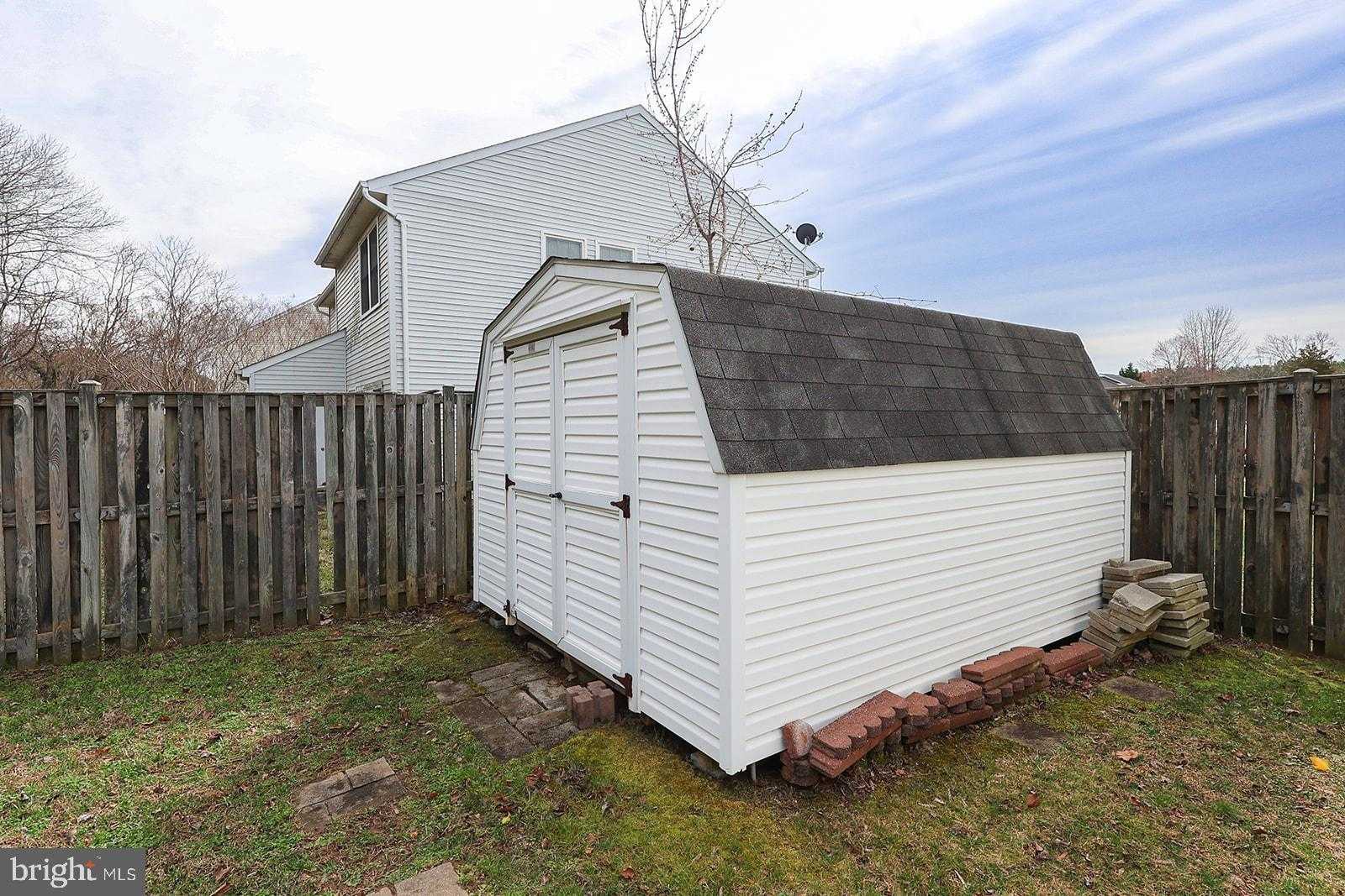 22141 Saint Leonards Cir photo 47