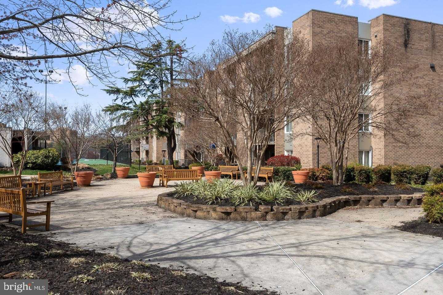 75 S Reynolds St Apt 108 photo 25