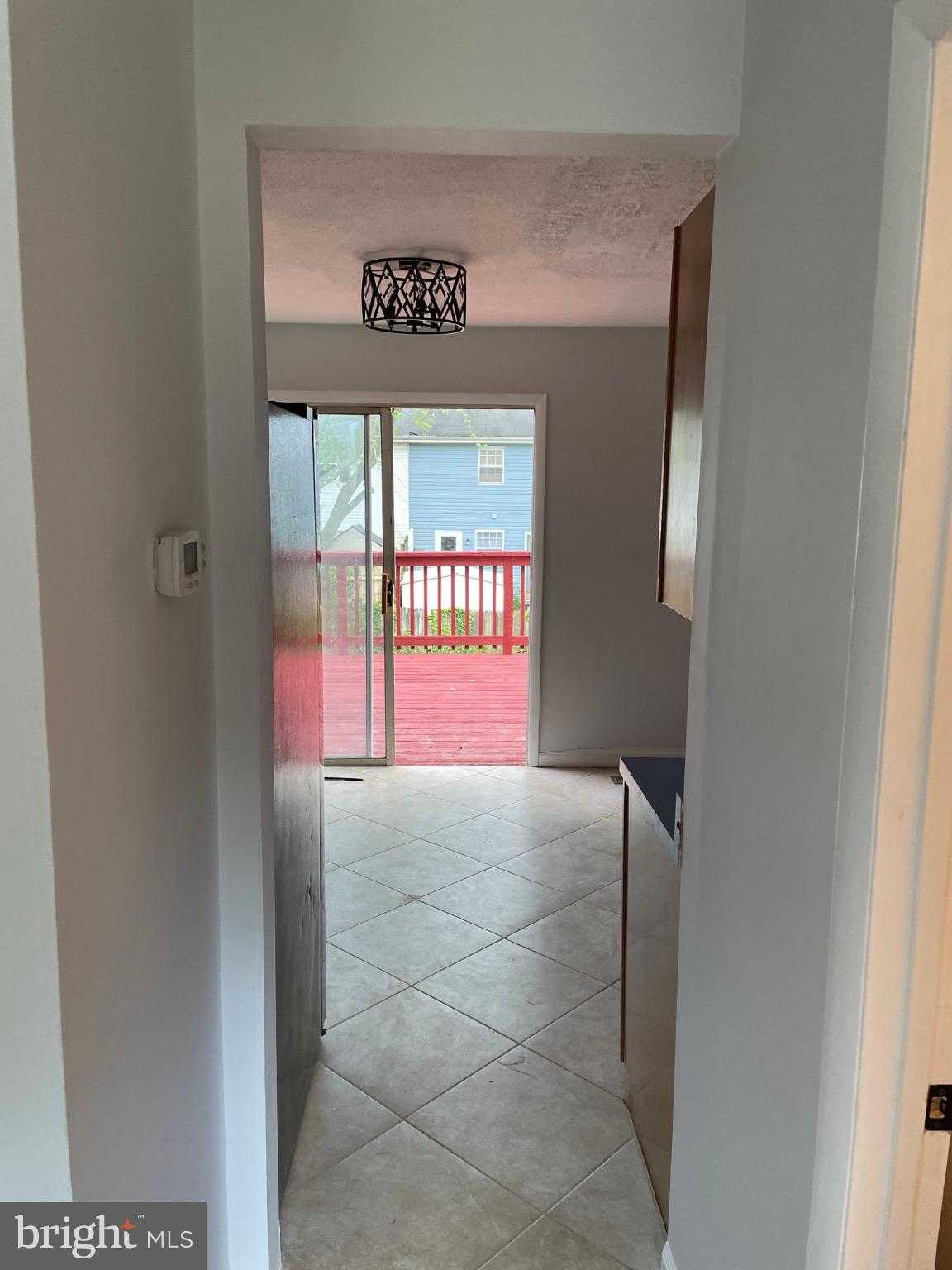 666 Yorkshire Dr photo 7