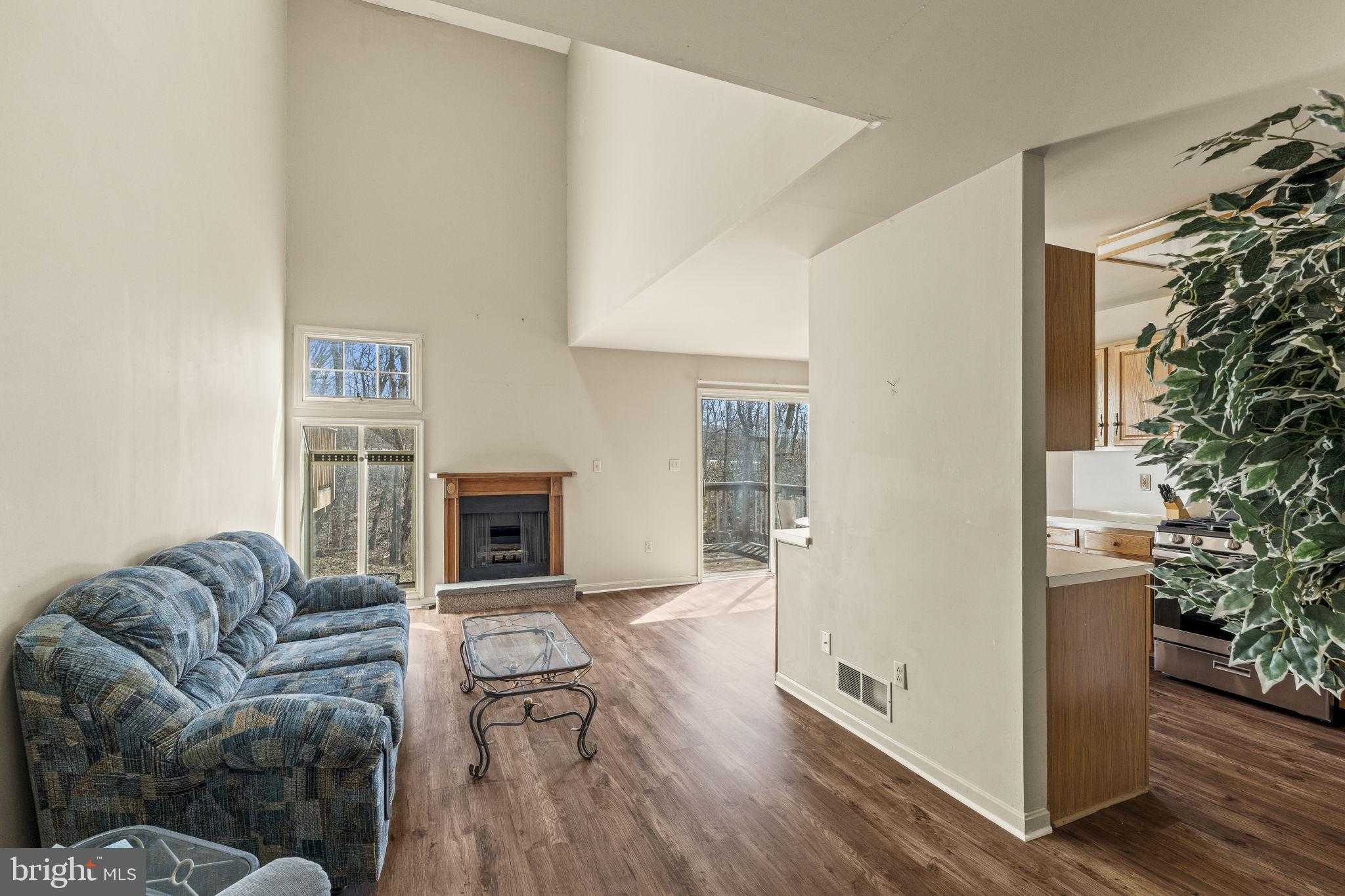 510 Upland St photo 12