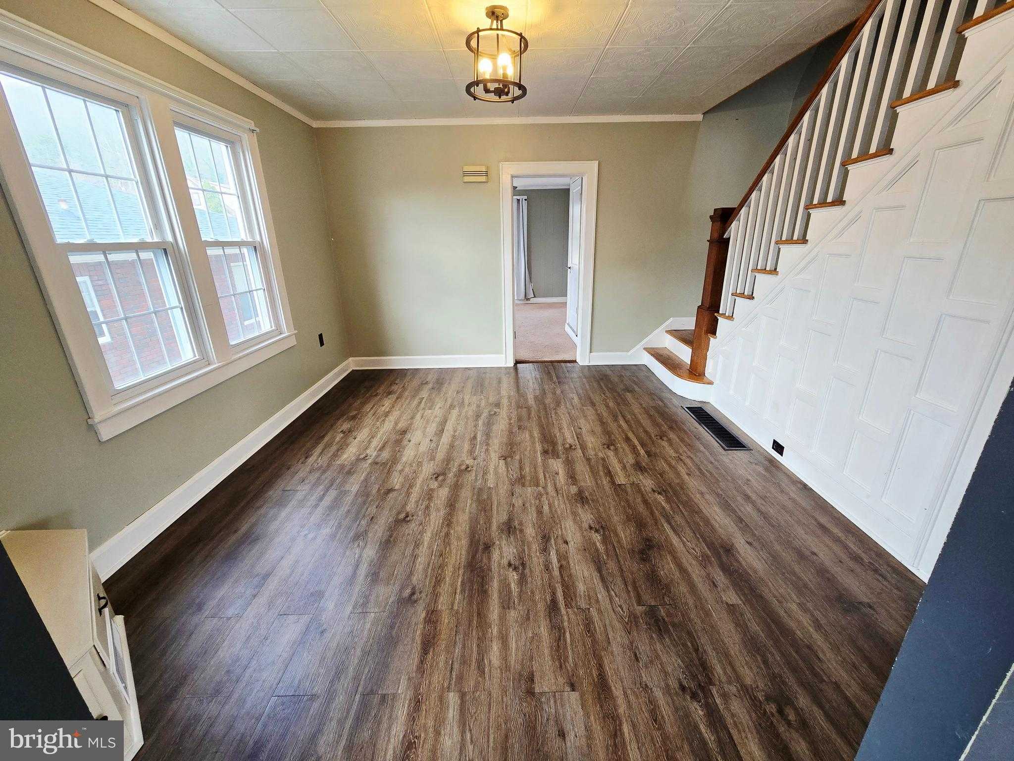 1106 Holland St photo 7