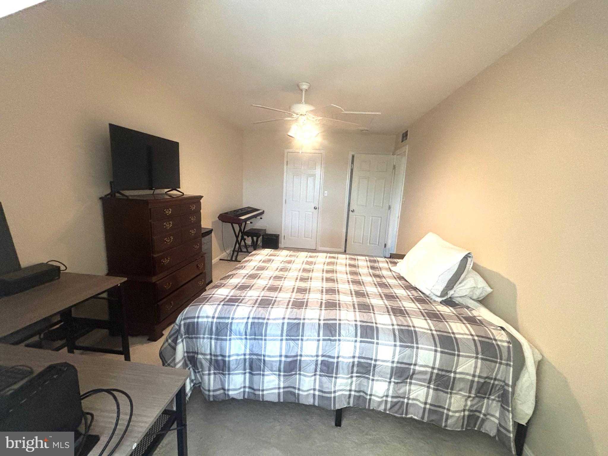 368 Melbourne Ln photo 14