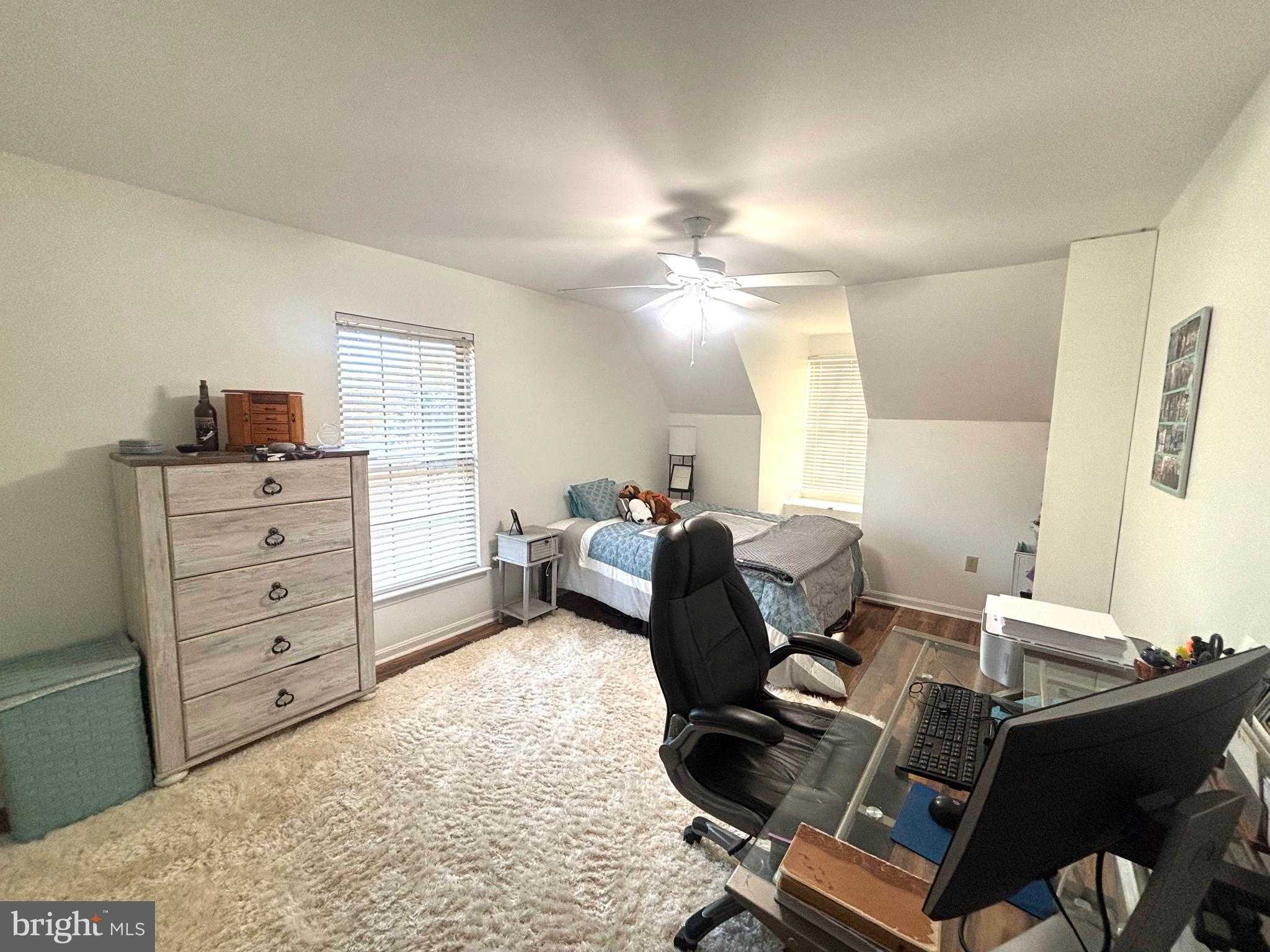 368 Melbourne Ln photo 18