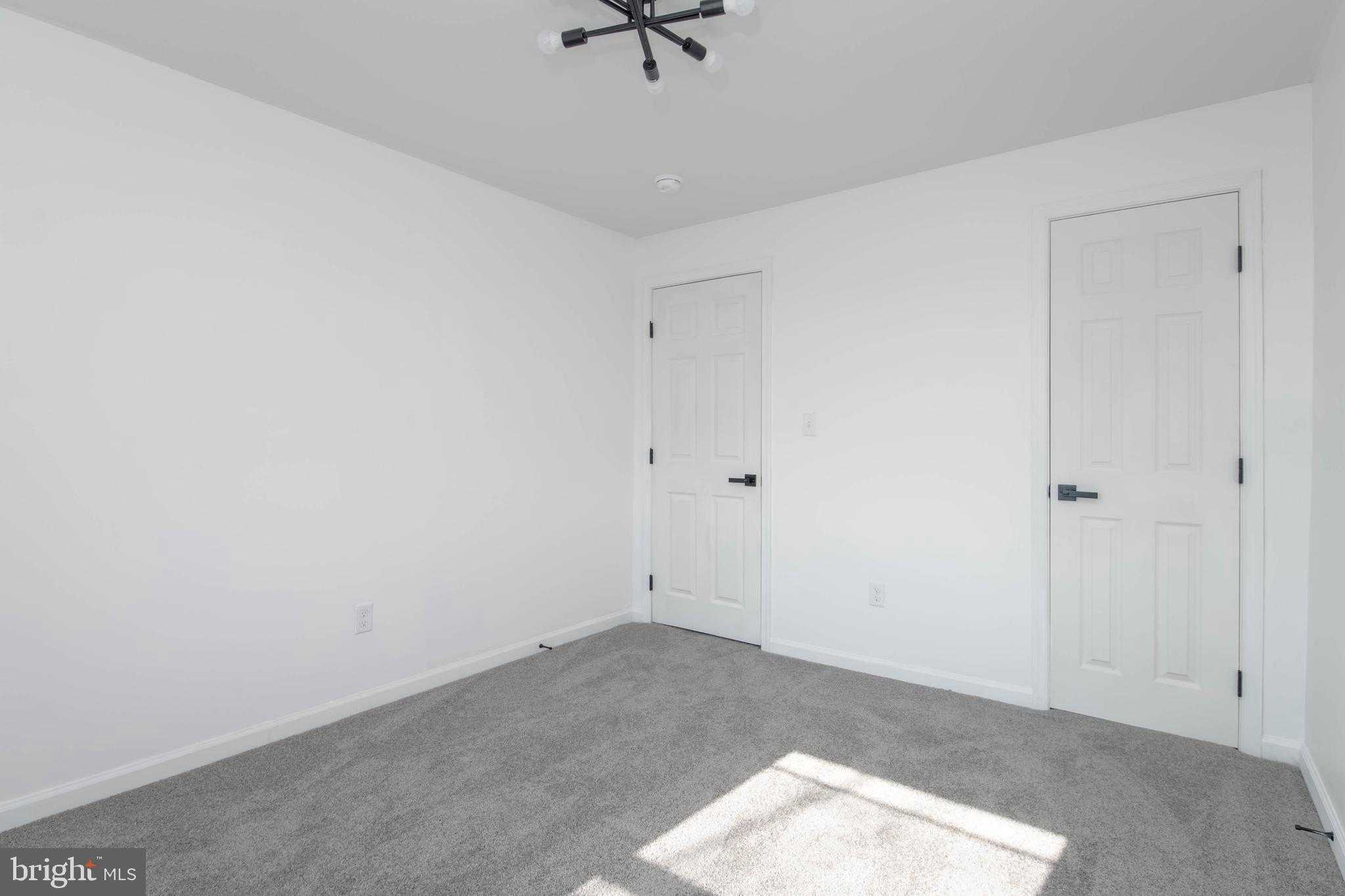 4323 Sheldon Ave photo 27