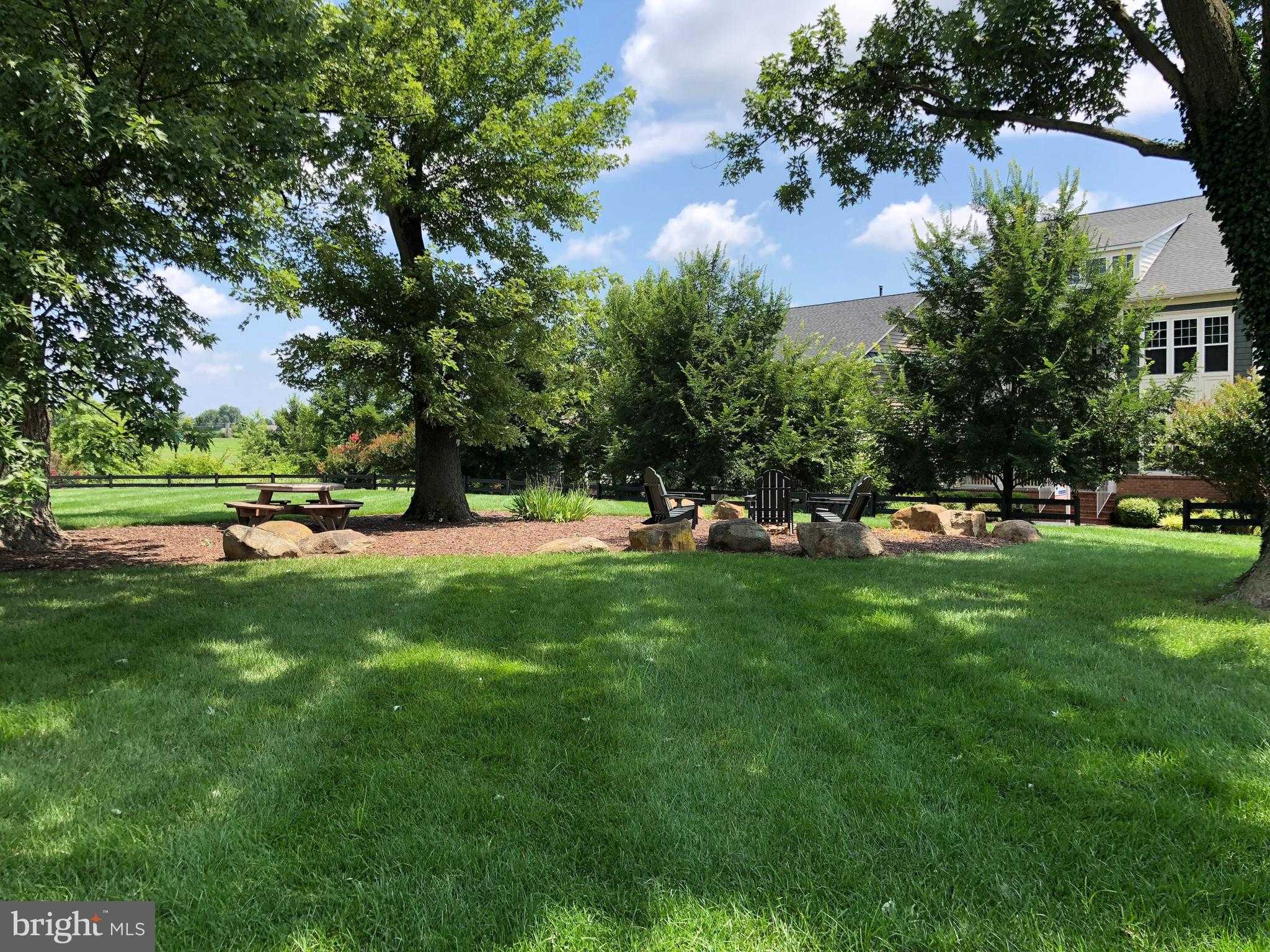 1414 Musgrove Aly photo 50