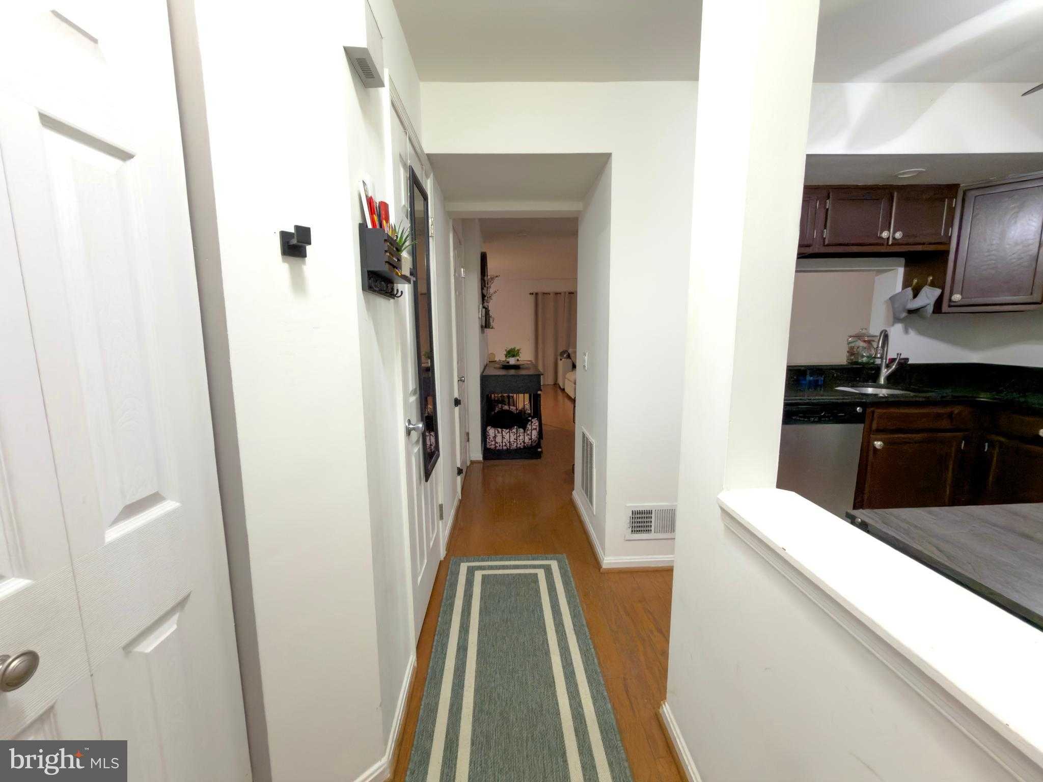 9611 Stirling Bridge Dr photo 2