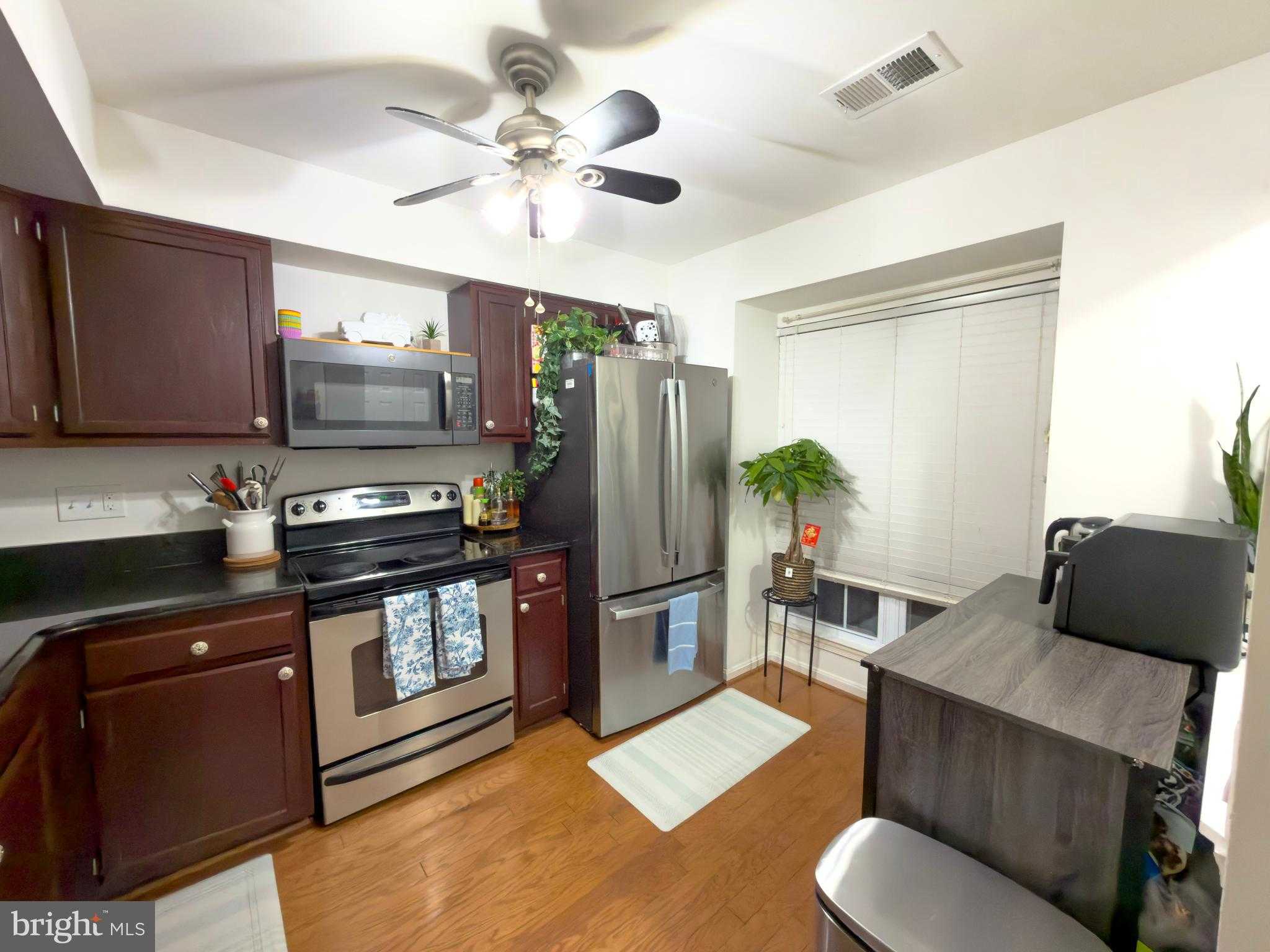 9611 Stirling Bridge Dr photo 8