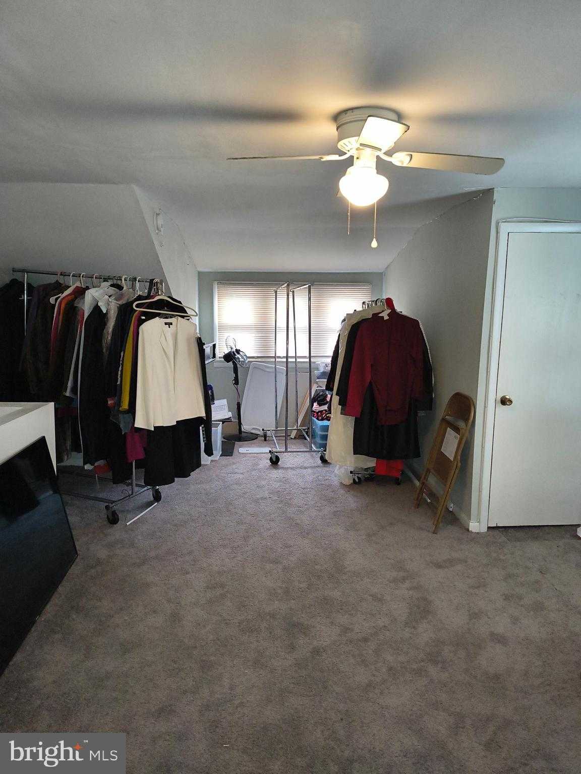 530 Orchard Ave photo 20