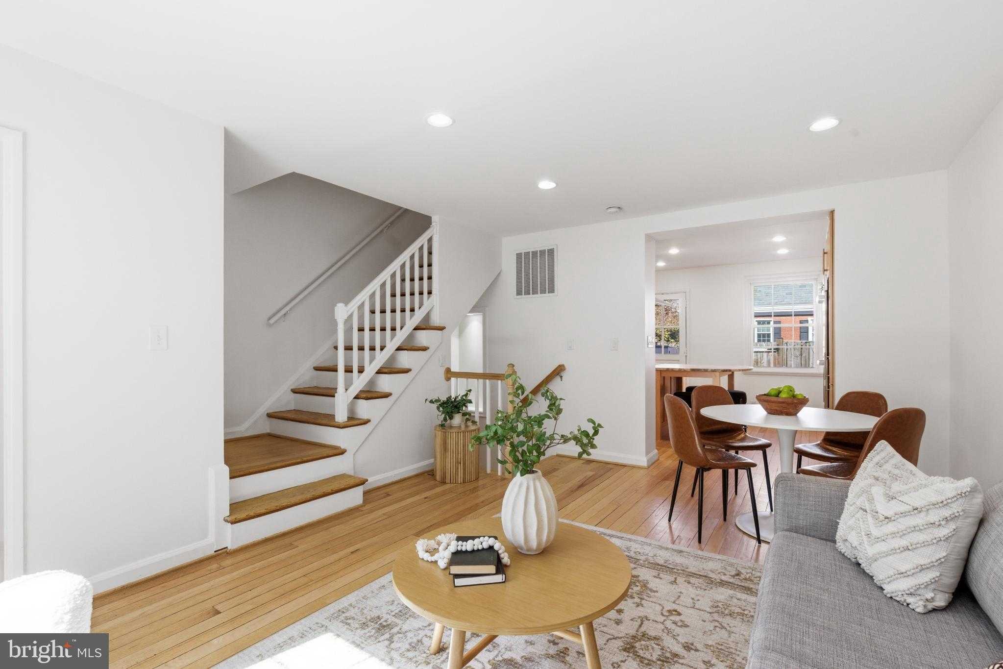 3141 S Stafford St photo 14