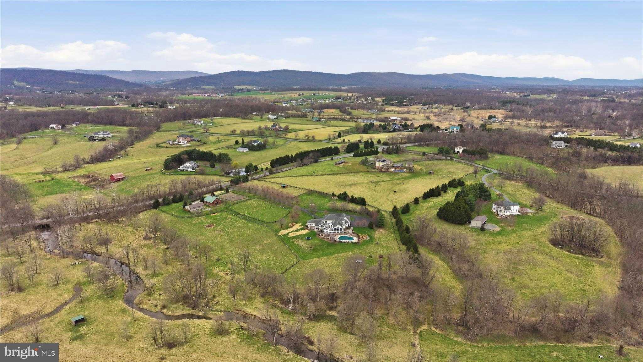 16076 Berlin Tpke photo 136