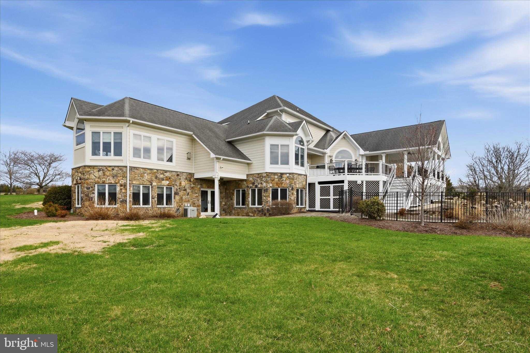 16076 Berlin Tpke photo 96