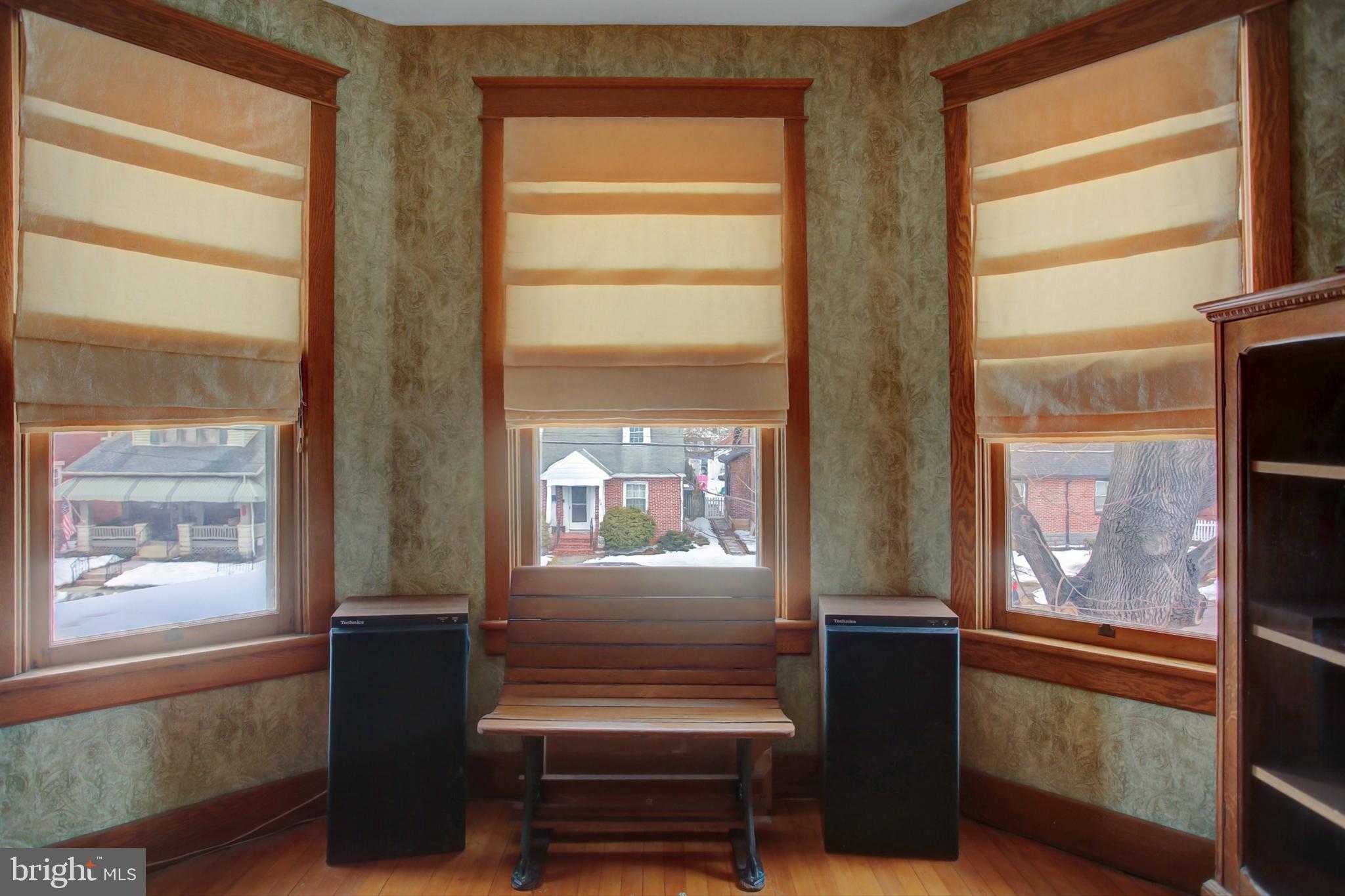 530 E Catherine St photo 37