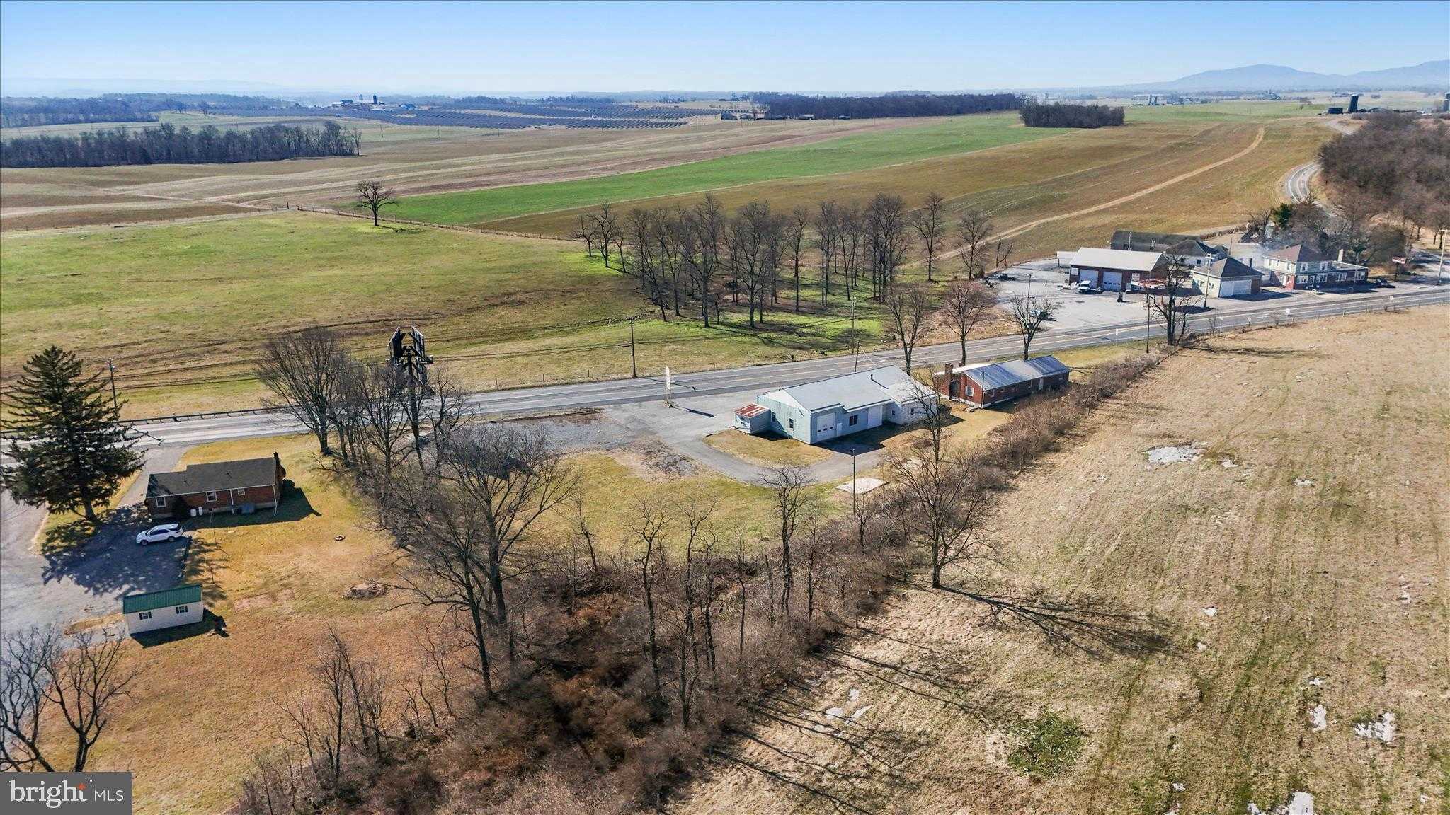 8565 Lincoln Way W photo 30