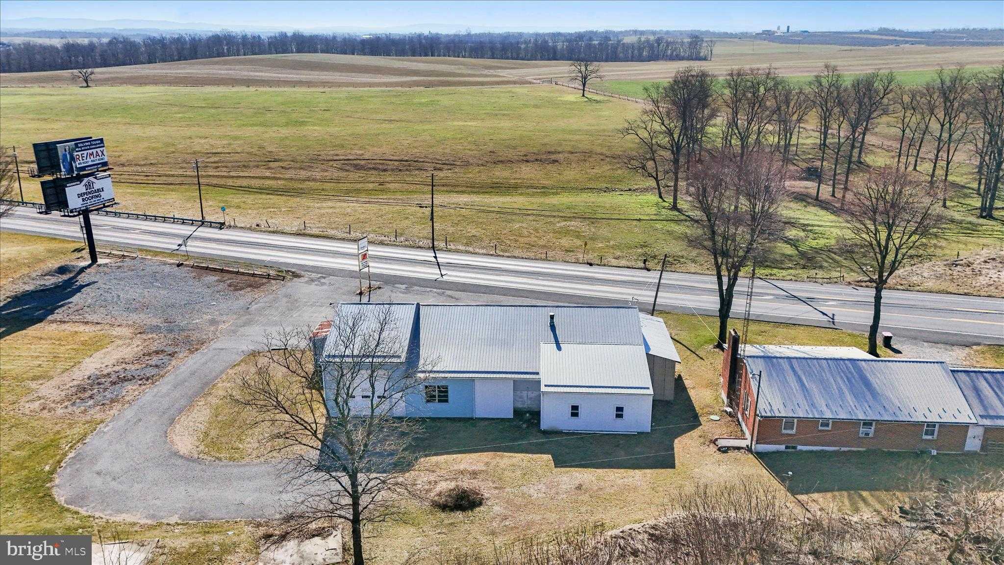 8565 Lincoln Way W photo 32