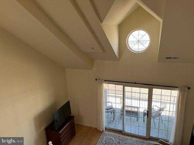 299 Girard St photo 37