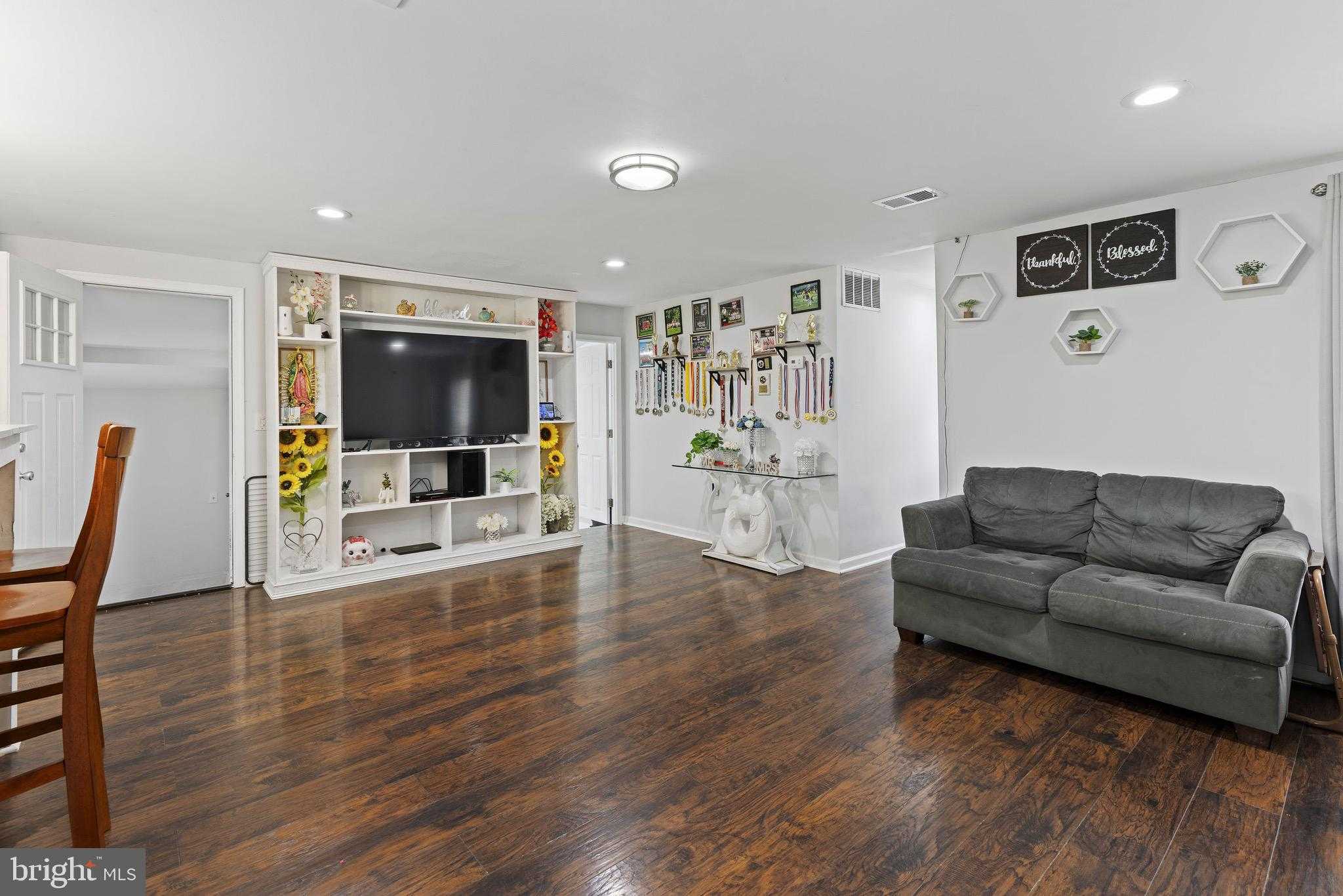 3512 Wagon Train Rd photo 8